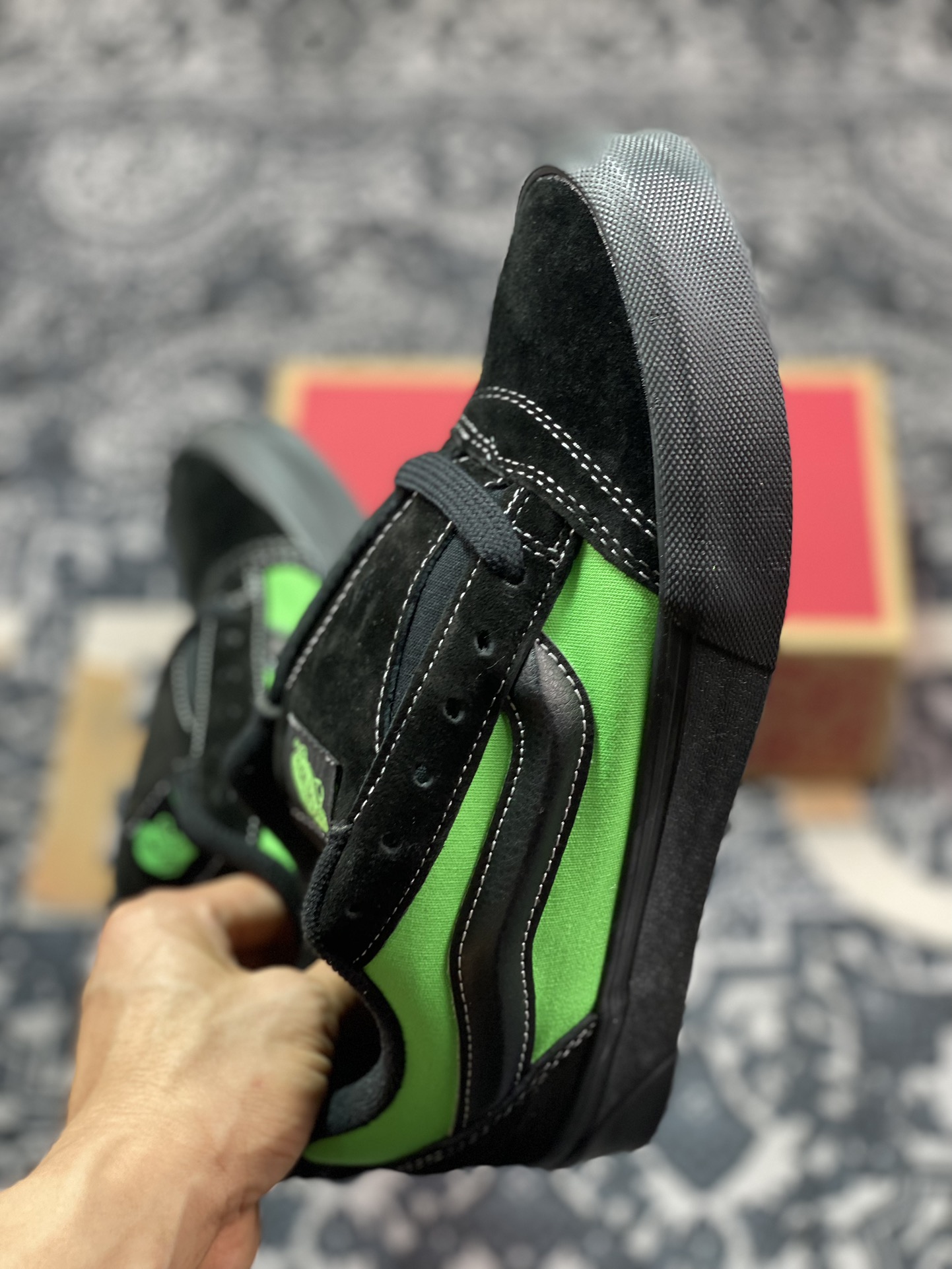 140 Vans Vault Knu-Skool VR3 LX"Black/Volt"坎普尔·茱利安系列低帮板鞋“肥胖版黑荧光绿”VN0009QCSWE