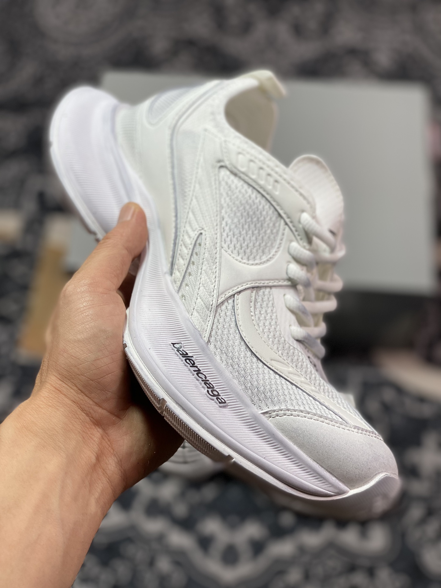 C440 巴黎世家BALENCIAGA Circuit Sneakers 环道系列低帮慢跑鞋“网织武士白黑LOGO”793944 WFLGY 0120