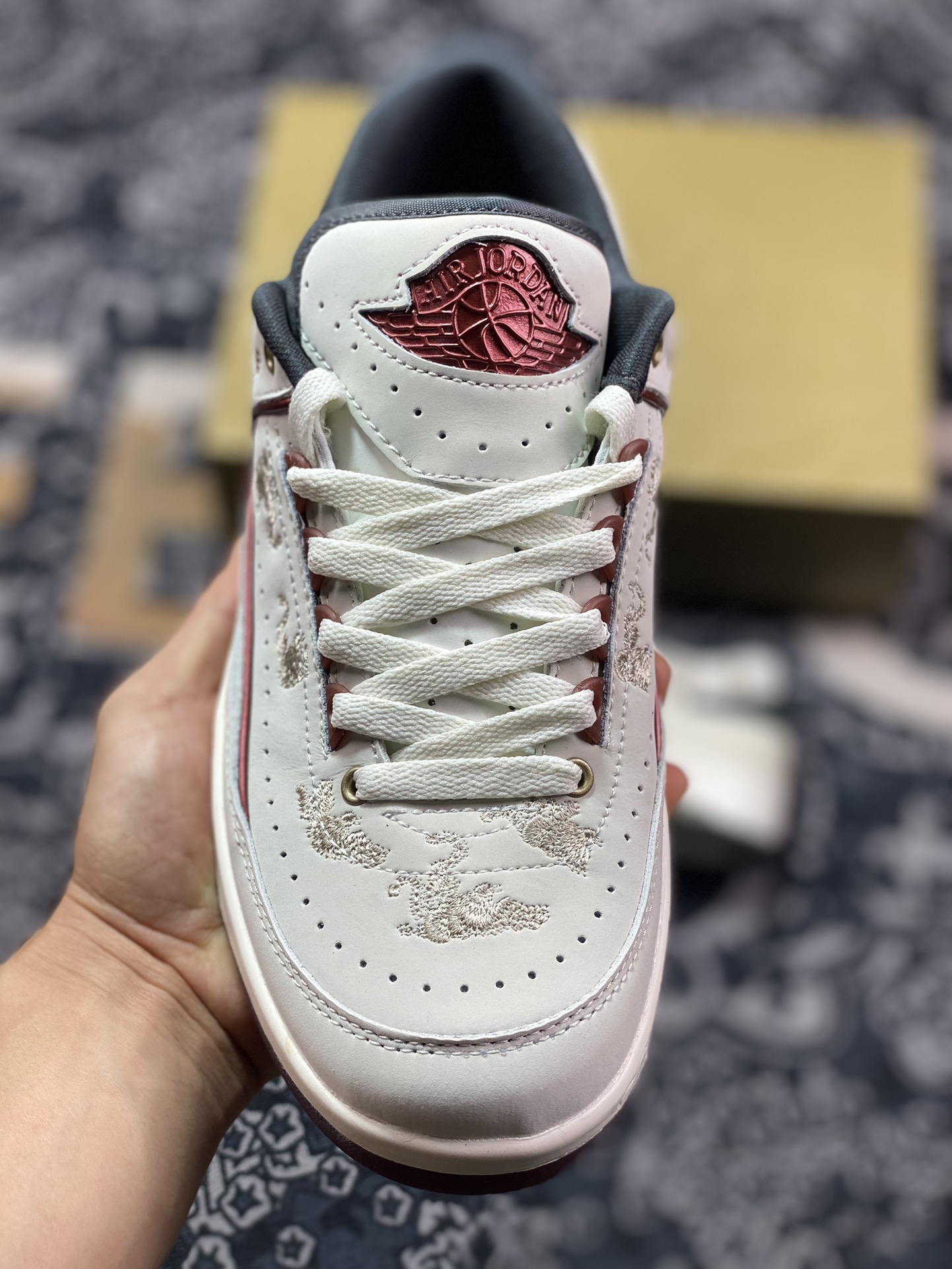 280 原装级别 Air Jordan AJ2 Low SP 全新配色 乔2芝加哥配色联名款篮球鞋 FJ5736-100