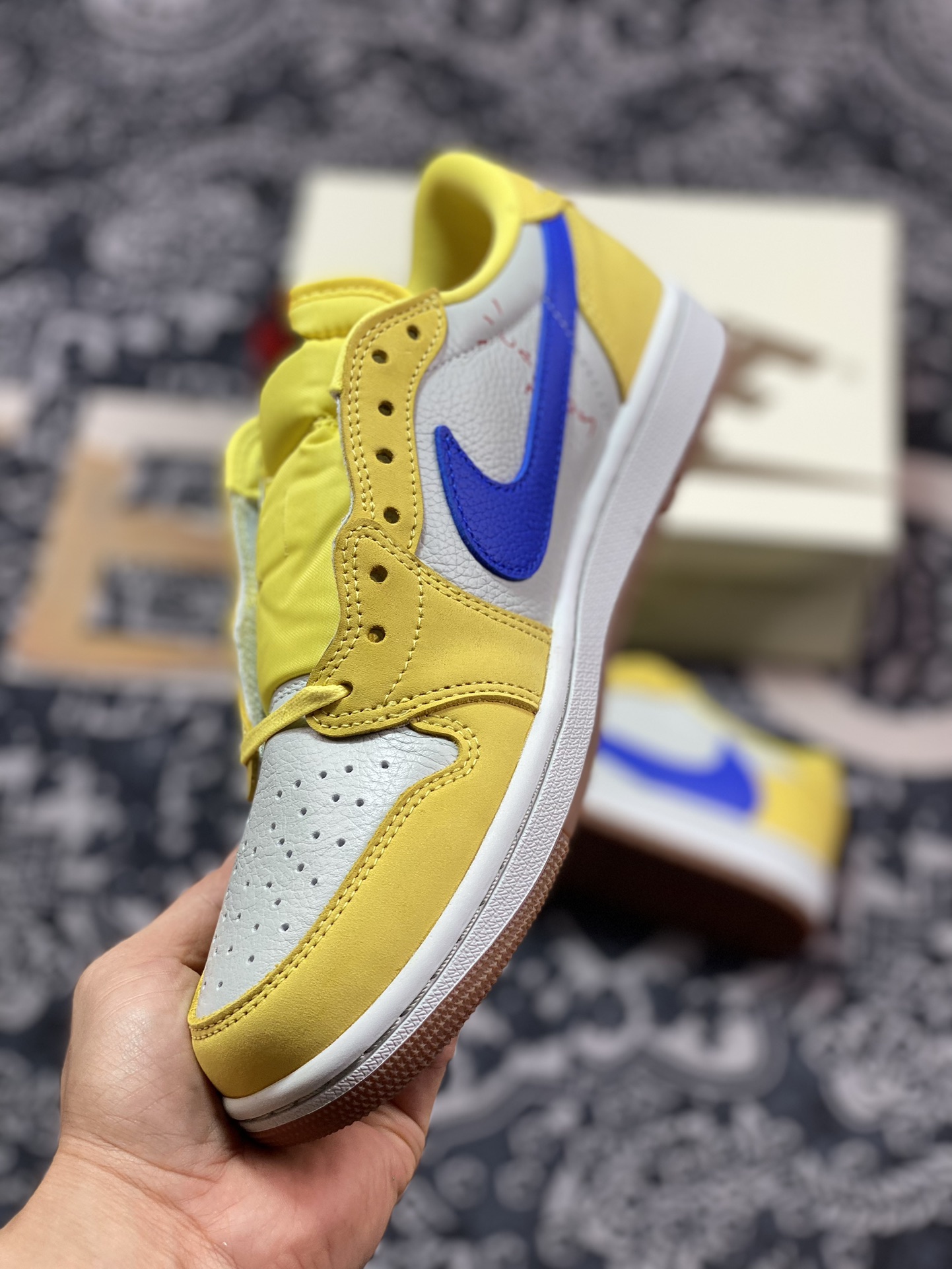 Air Jordan 1 Low ”Canary” White, Blue and Yellow DZ4137-700