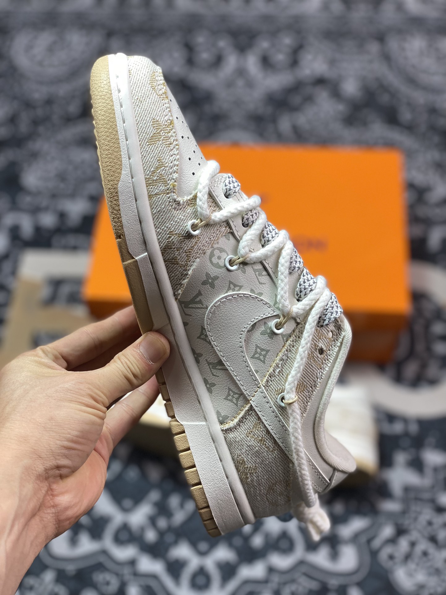 Original NK Dunk Low Retro ”DIY high-end customization” LV beige khaki deconstructed straps SJ2068-247