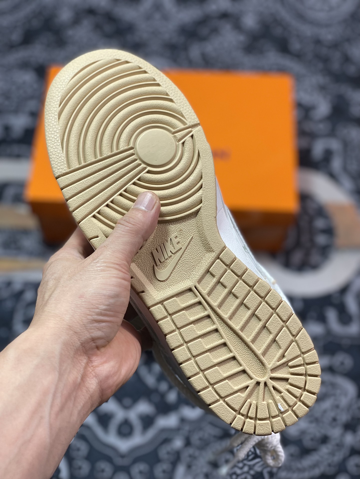 Original NK Dunk Low Retro ”DIY high-end customization” LV beige khaki deconstructed straps SJ2068-247