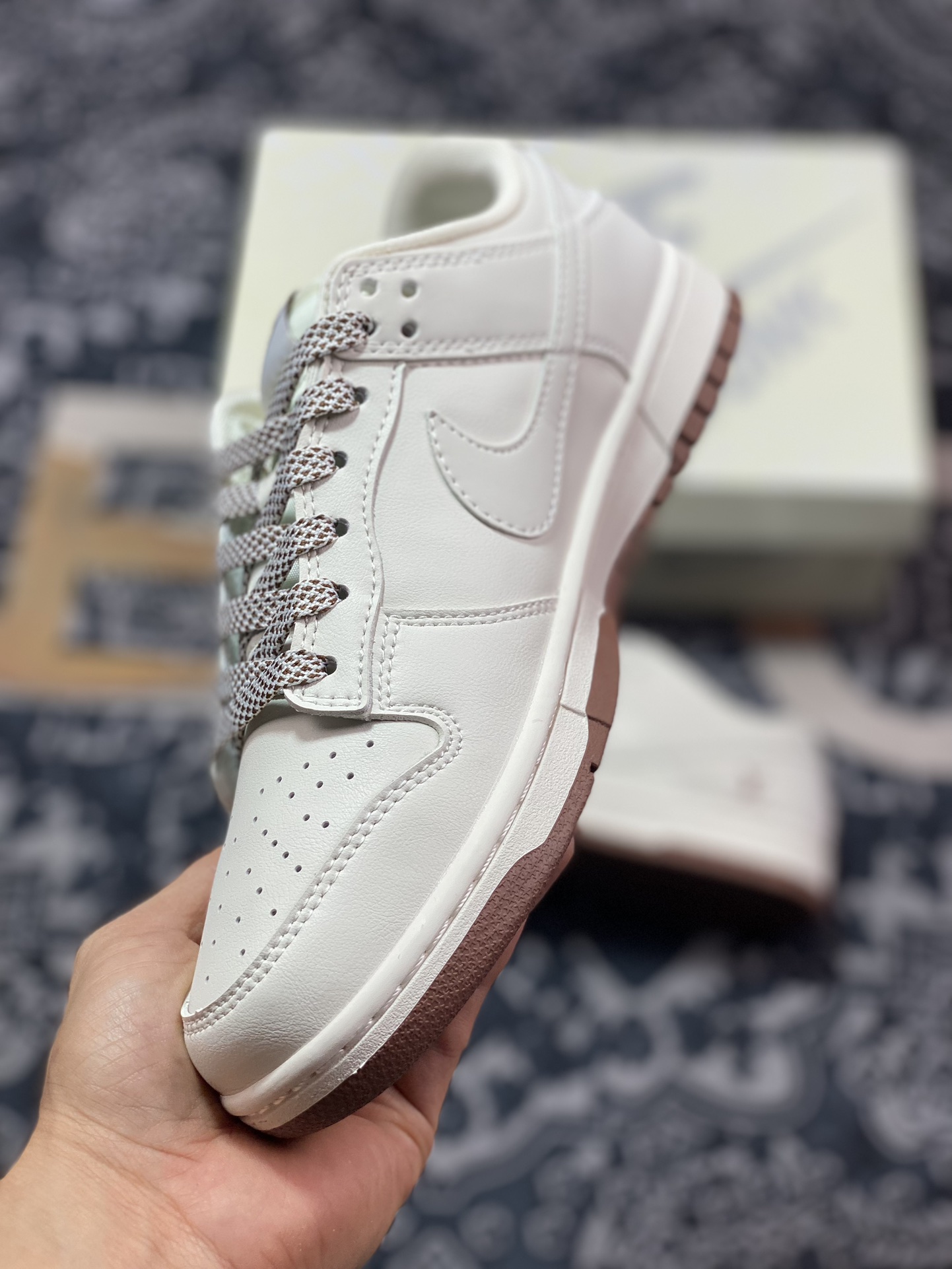 Original NK Dunk Low Retro ”DIY high-end customization” LV beige brown small double hook XX2025-309