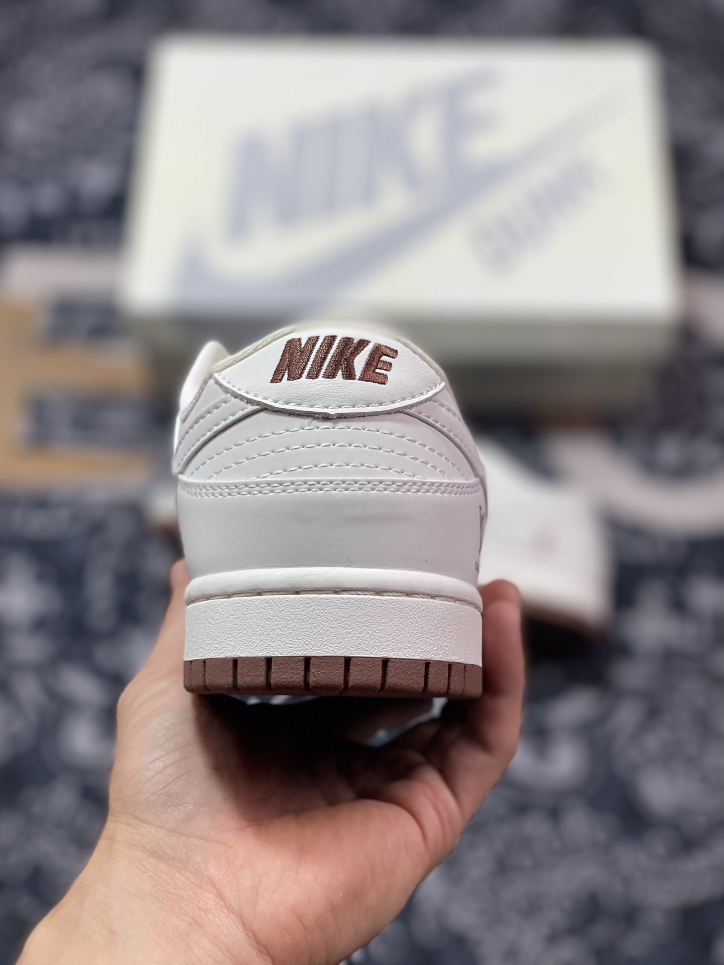Original NK Dunk Low Retro ”DIY high-end customization” LV beige brown small double hook XX2025-309