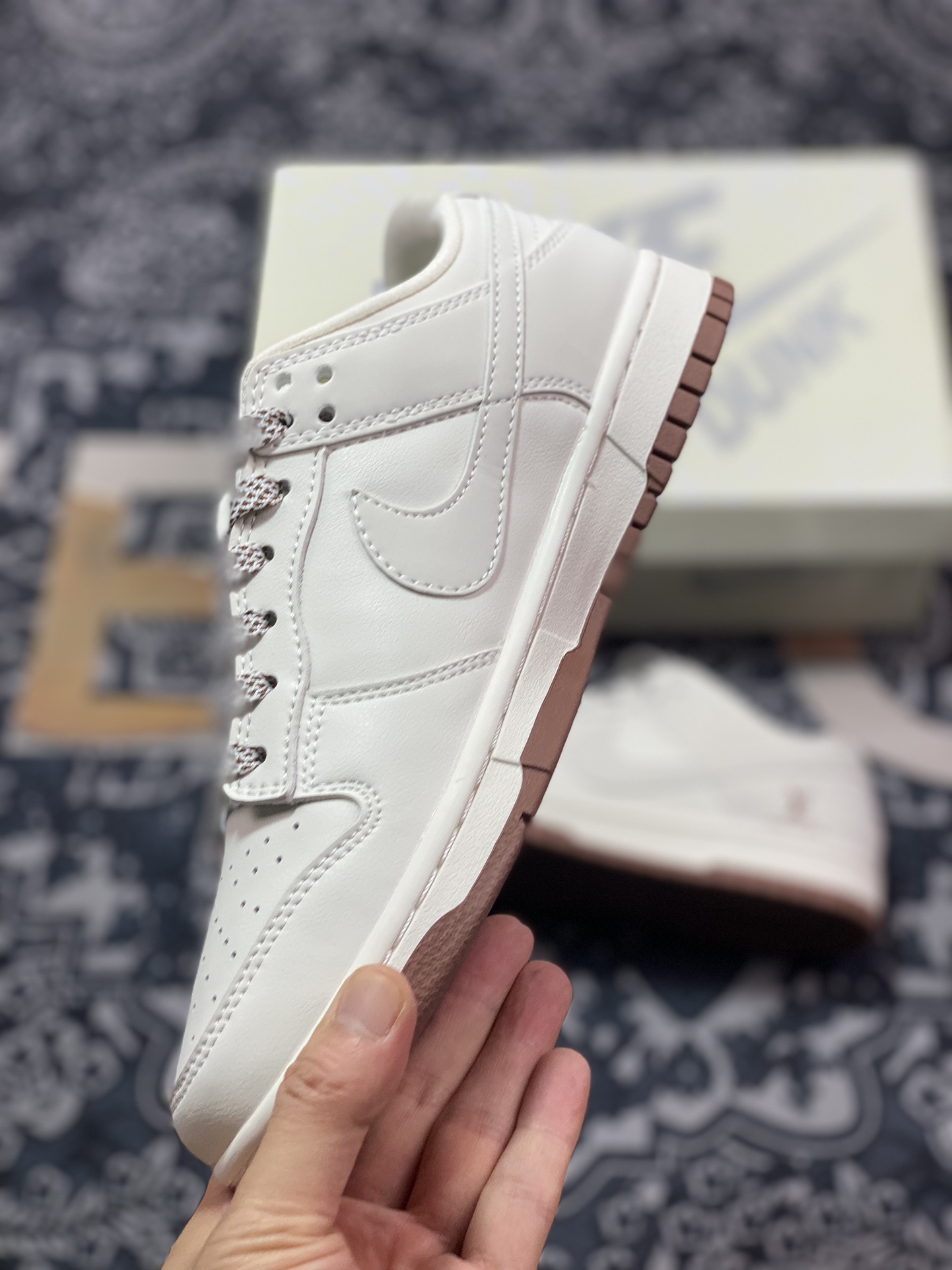 Original NK Dunk Low Retro ”DIY high-end customization” LV beige brown small double hook XX2025-309
