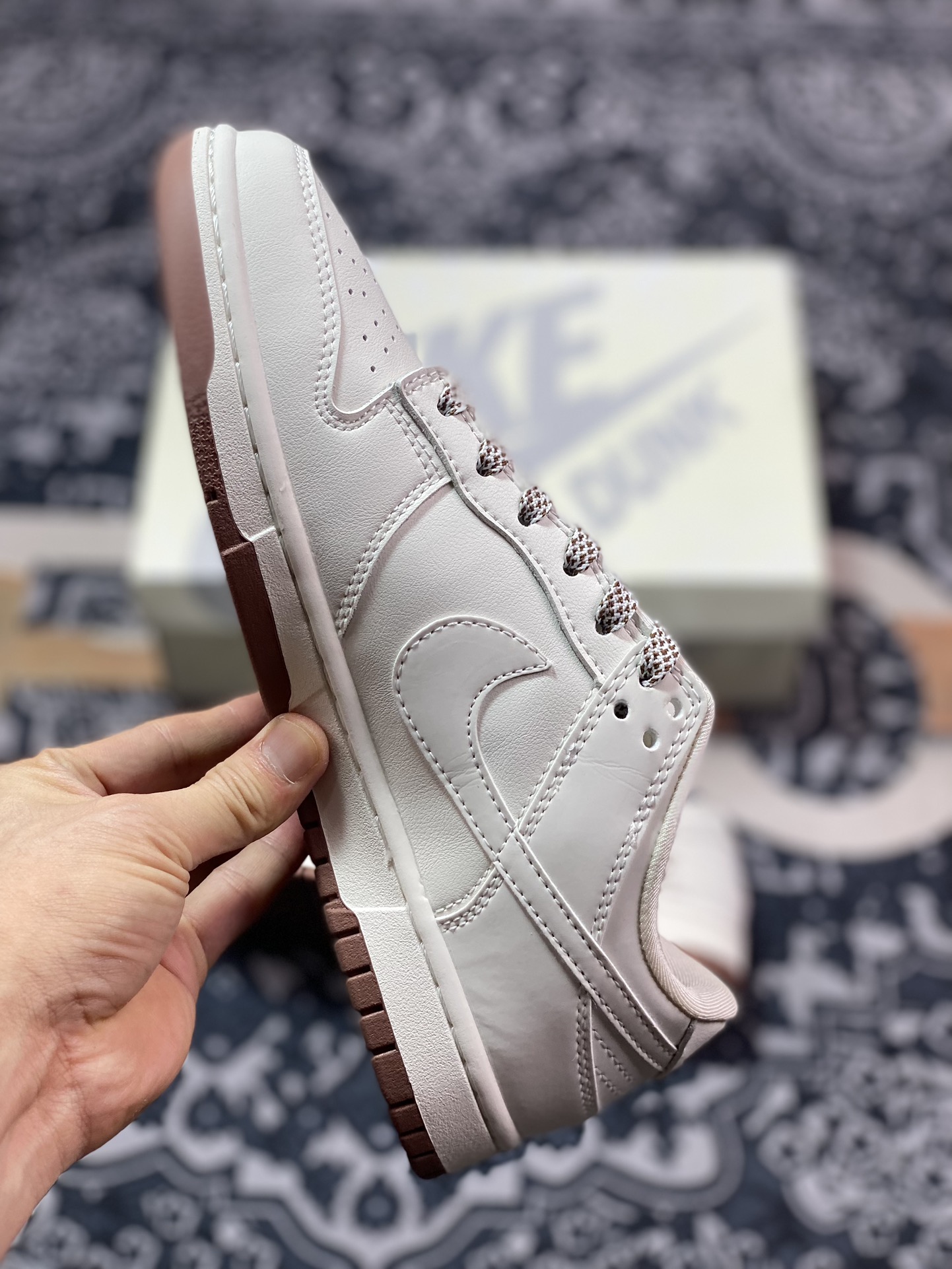 Original NK Dunk Low Retro ”DIY high-end customization” LV beige brown small double hook XX2025-309