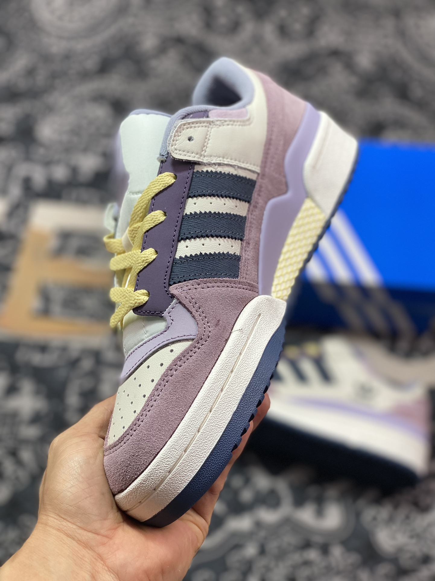 / Adidas Originals Forum Low CL Roman Sneakers ”Off-White Lavender Purple” ID6266