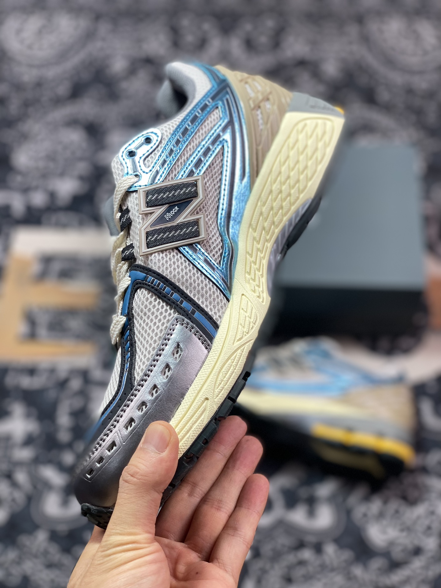 260 新百伦New Balance M1906R”New Spruce”系列低帮慢跑鞋“云杉白银棕科技蓝”M1906RRC