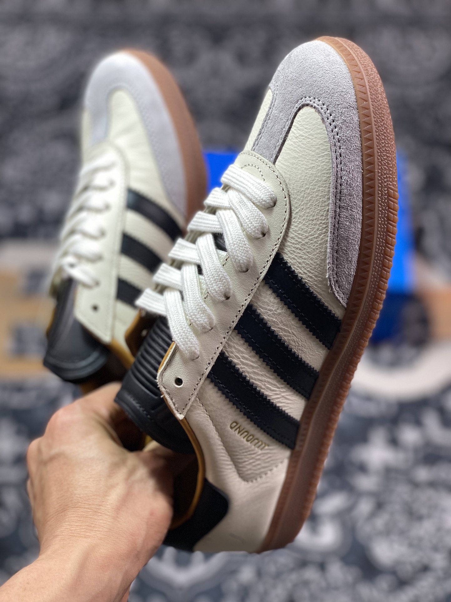 240  JJJJound x Adidas Originals Samba OG 灰白色 低帮休闲板鞋 ID8708