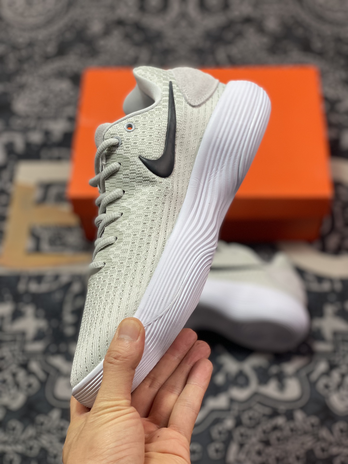 NK Hyperdunk HD2017 Low EP actual basketball shoes gray and black 897637-100