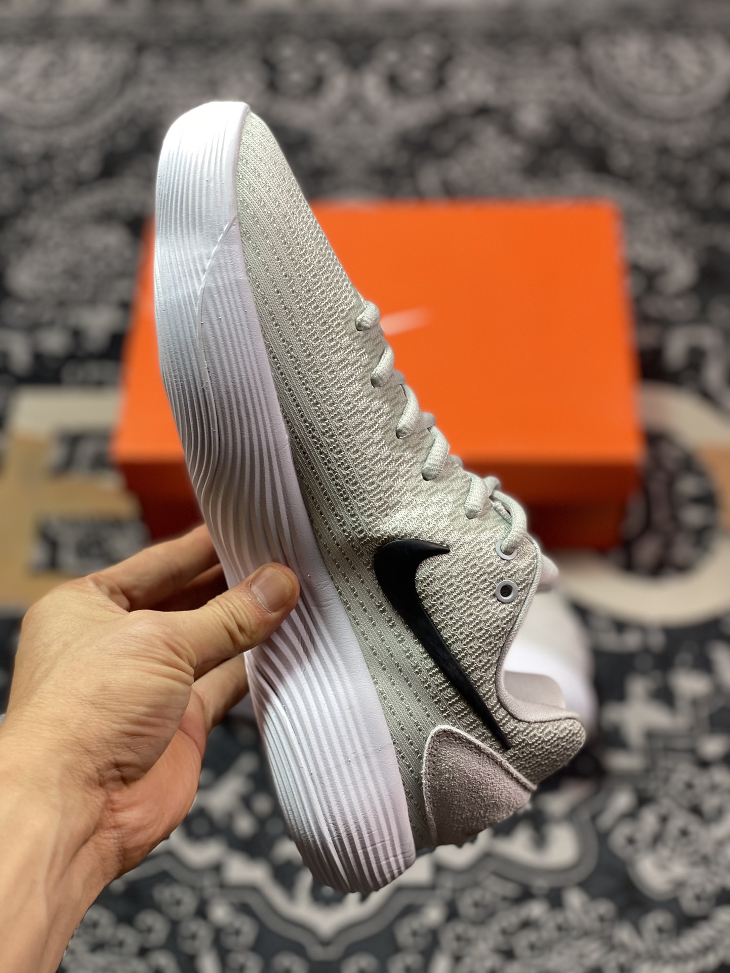 NK Hyperdunk HD2017 Low EP actual basketball shoes gray and black 897637-100