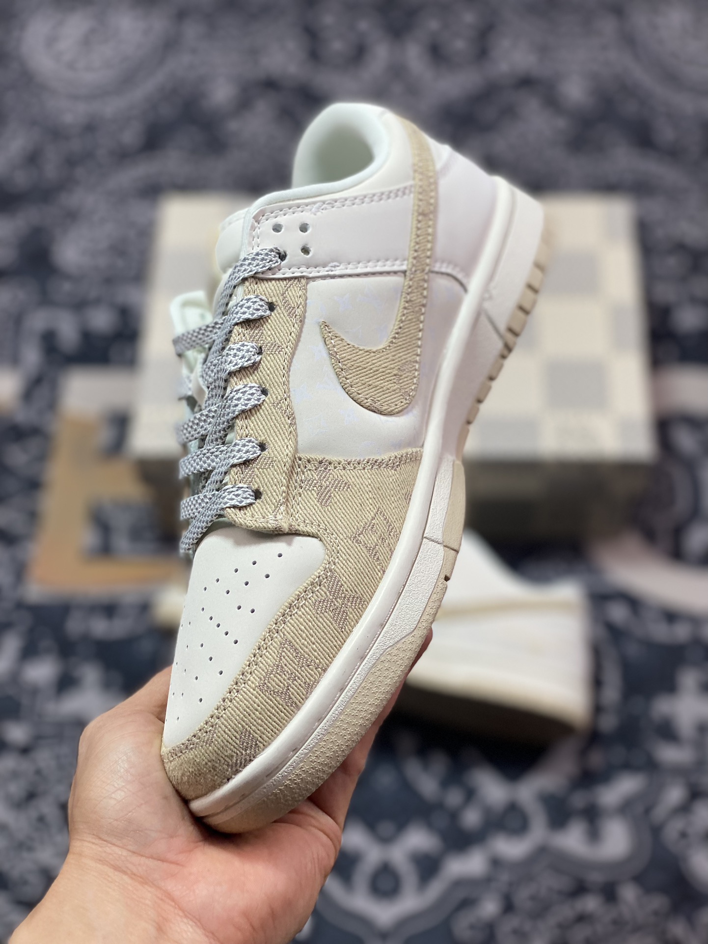 Nk SB Dunk Low LV joint-khaki denim anniversary high-end custom low-top casual sneakers XP3802-337