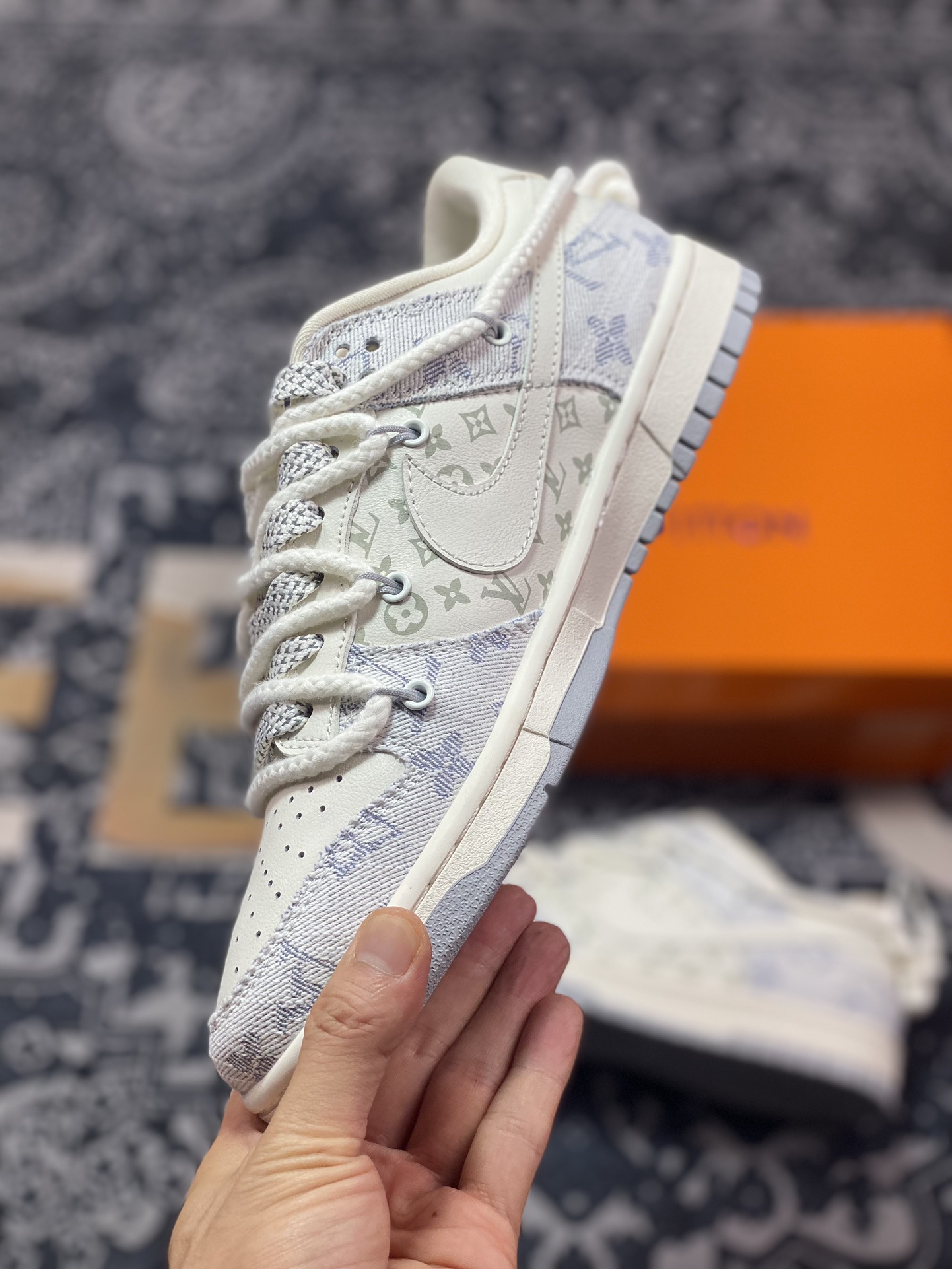 NK Dunk Low Retro ”DIY high-end customization” LV beige gray deconstructed strap low-top casual sports shoes SJ2068-248