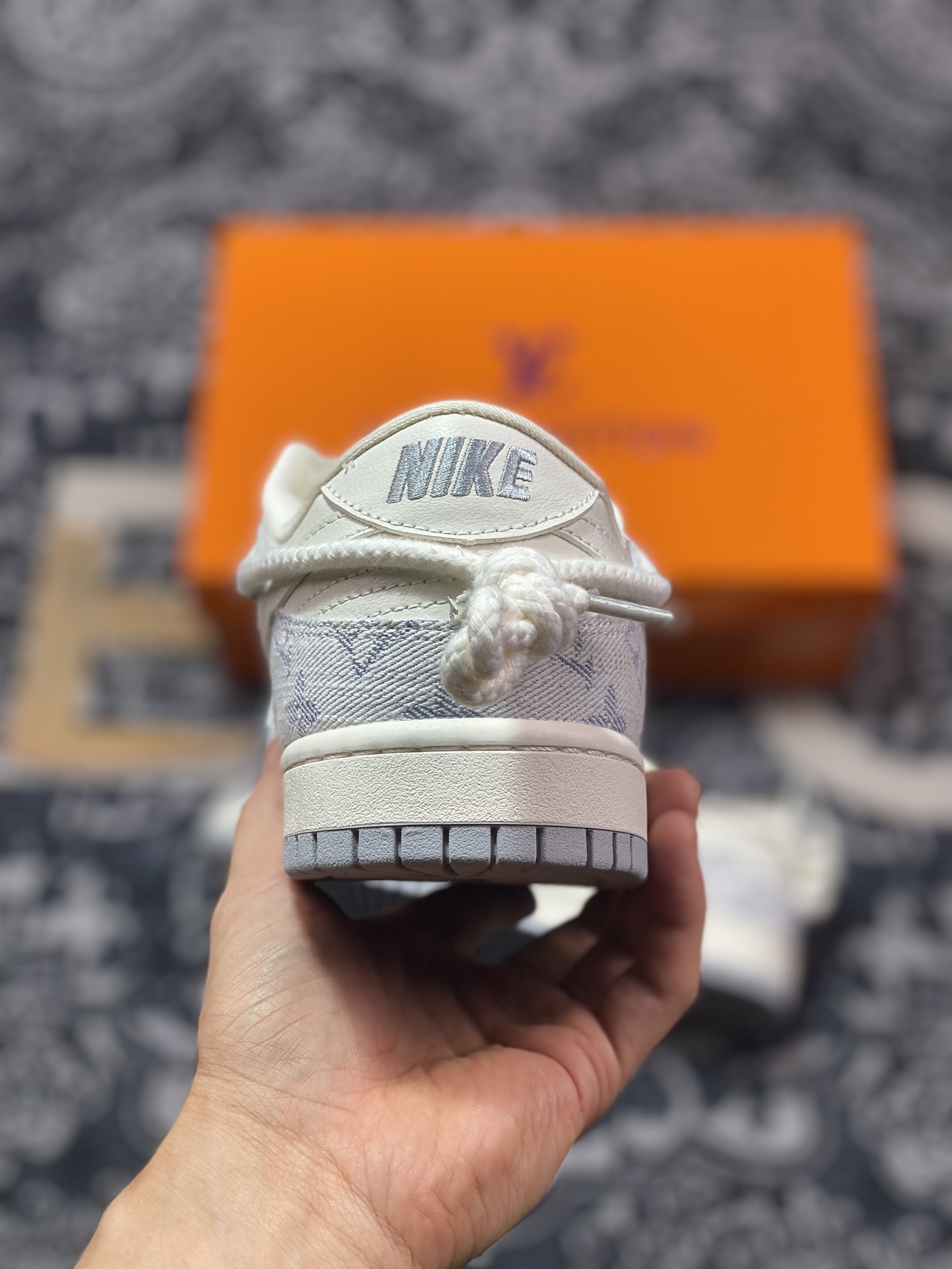 NK Dunk Low Retro ”DIY high-end customization” LV beige gray deconstructed strap low-top casual sports shoes SJ2068-248