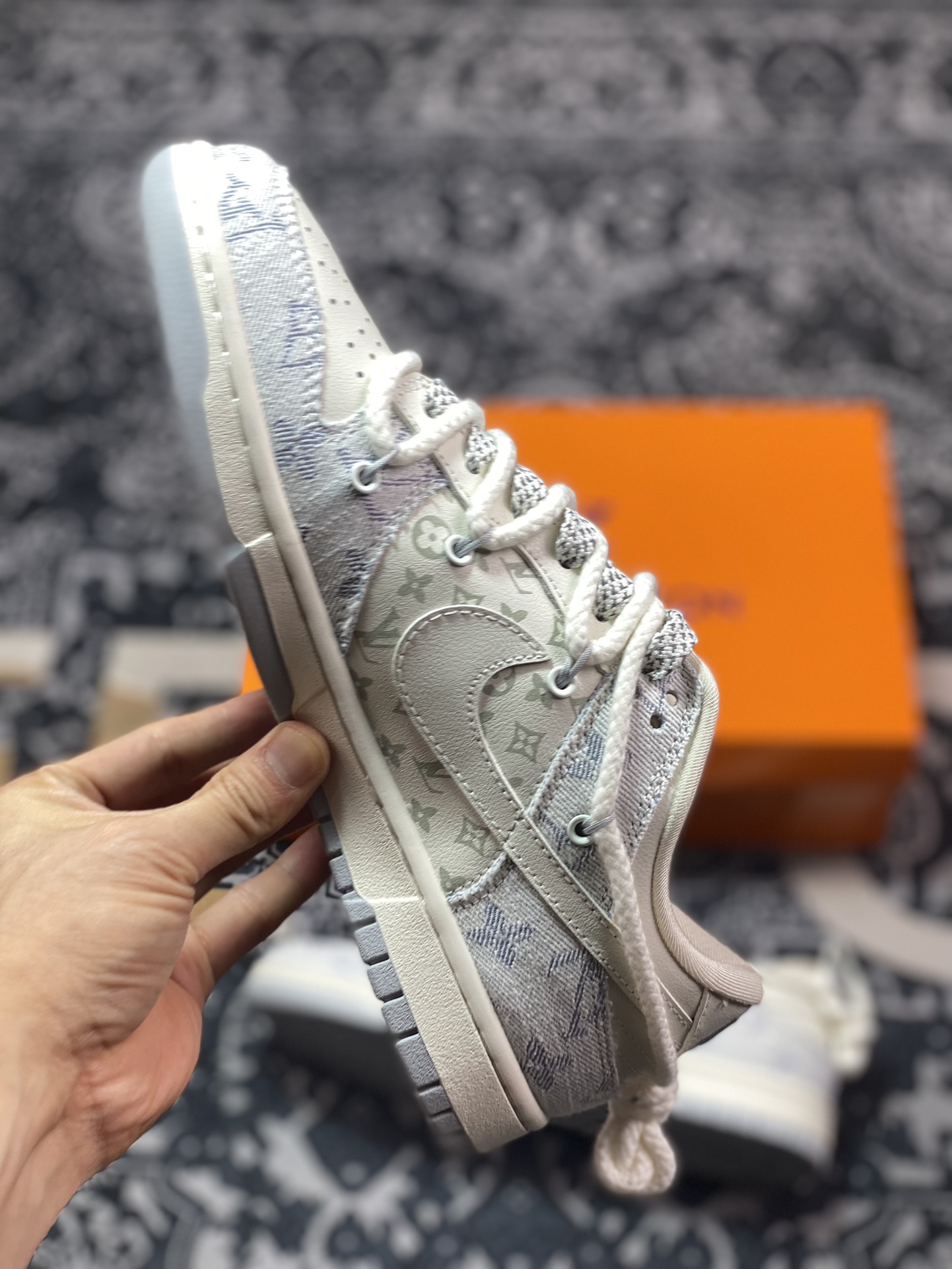 NK Dunk Low Retro ”DIY high-end customization” LV beige gray deconstructed strap low-top casual sports shoes SJ2068-248