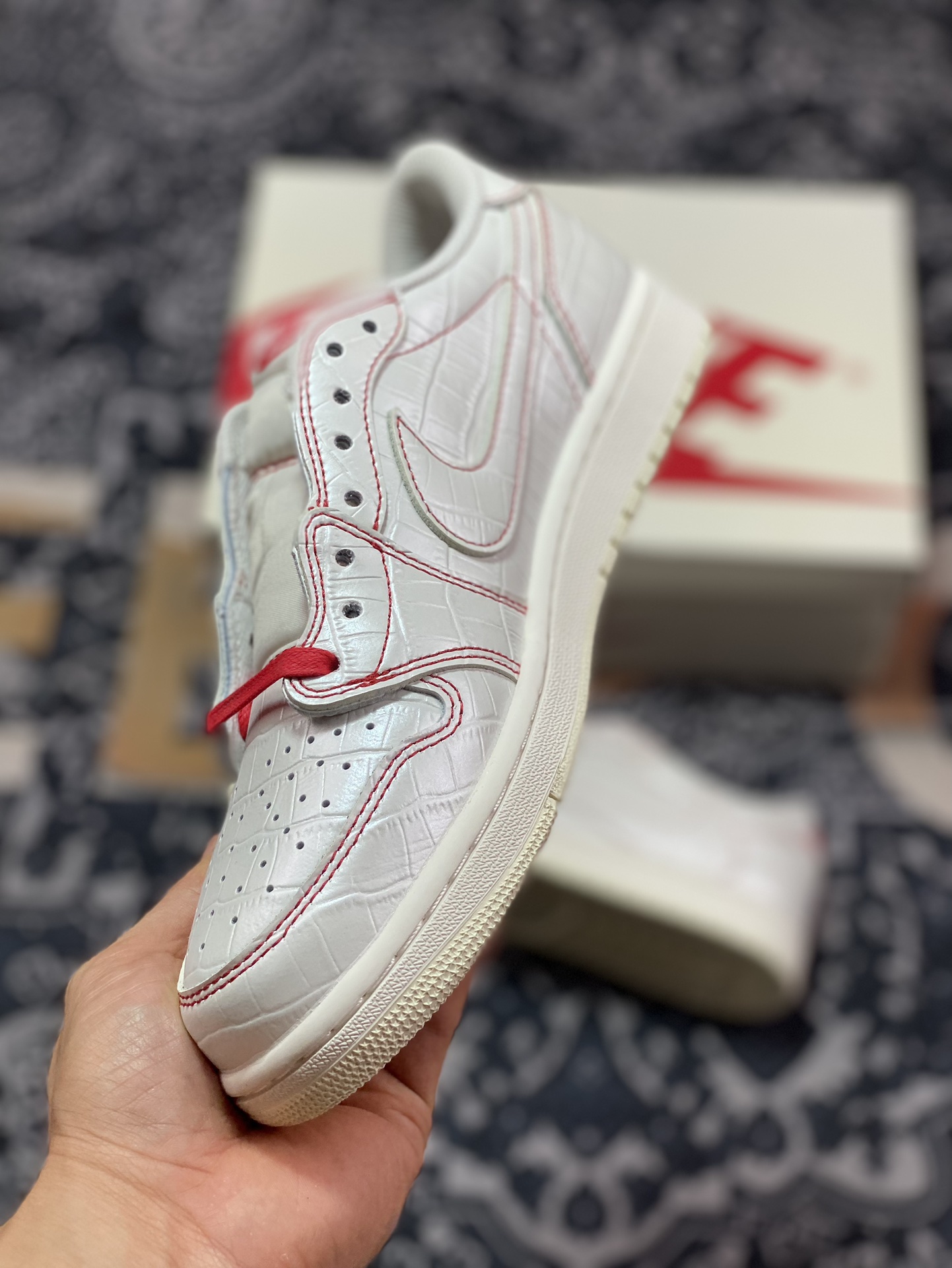 260 Travis Scott X Nike Air Jordan 1 Low OG SP”Phantom/Static”AJ1乔丹一代篮球鞋“TS联名鳄鱼纹米白红兔八哥”DM7866-601