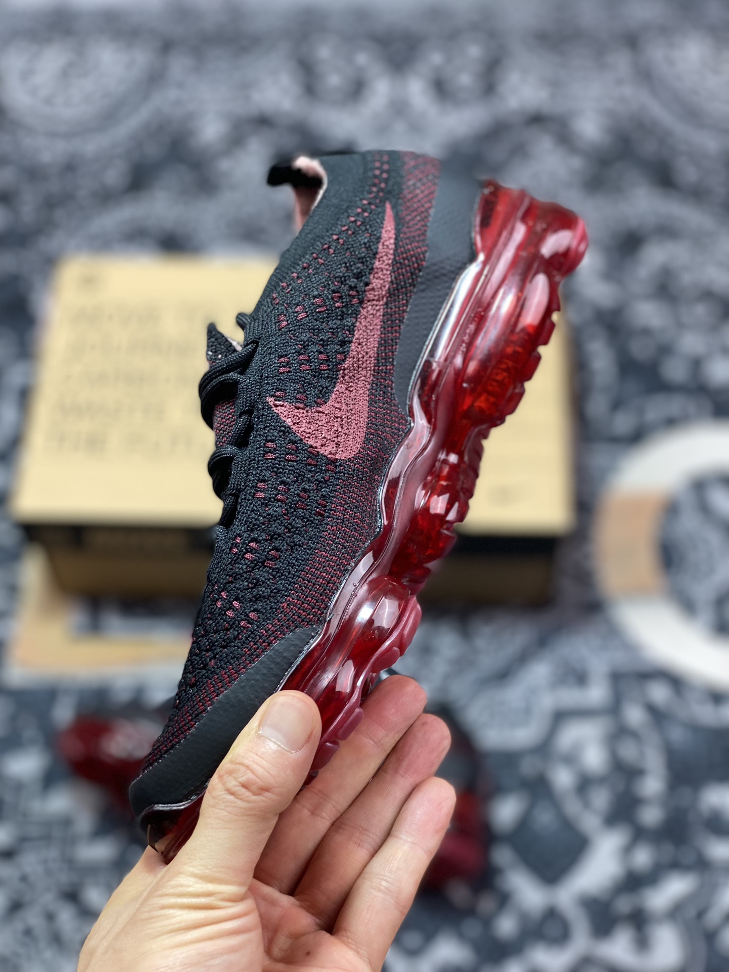 260 耐克Nike Air VaporMax 2023 Flyknit FK”Black Cedar”2023款慢跑鞋“针织黑雪松红”DV1678-005