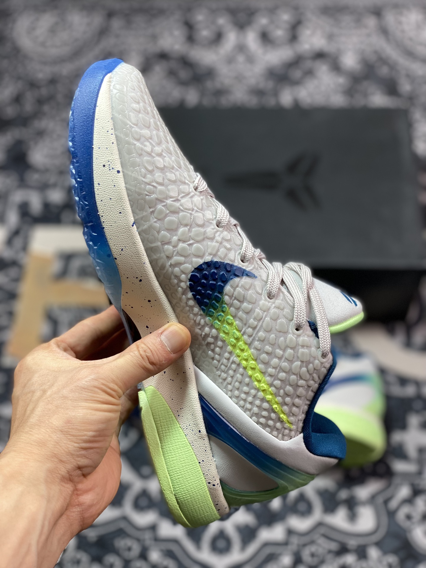 300 原装级别 GJR NK Zoom Kobe 6 科比六代实战篮球鞋 429659-302