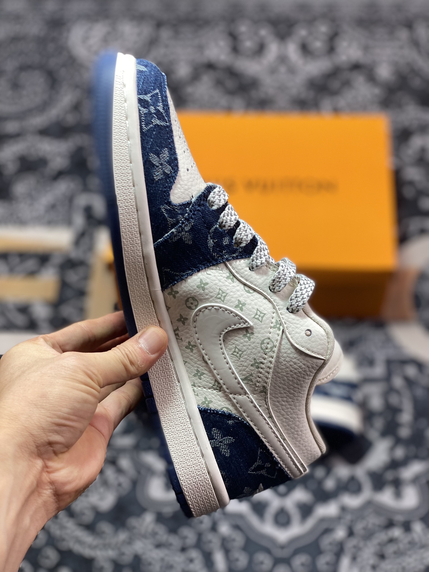 280 原装级别 LV x Air Jordan 1 Low 牛仔蓝  SJ9950-003