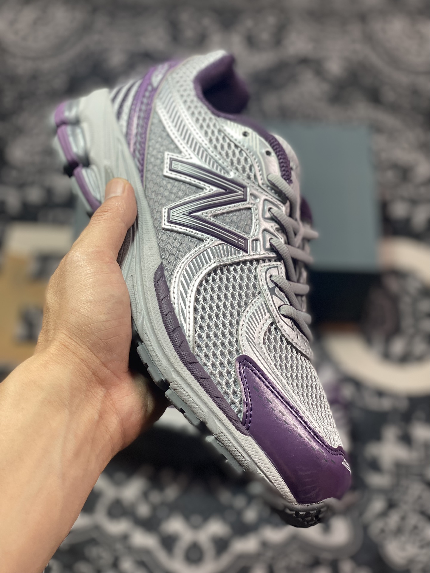 220 NB新百伦New Balance ML860V2系列低帮经典慢跑鞋“银灰罗兰紫”ML860PP2