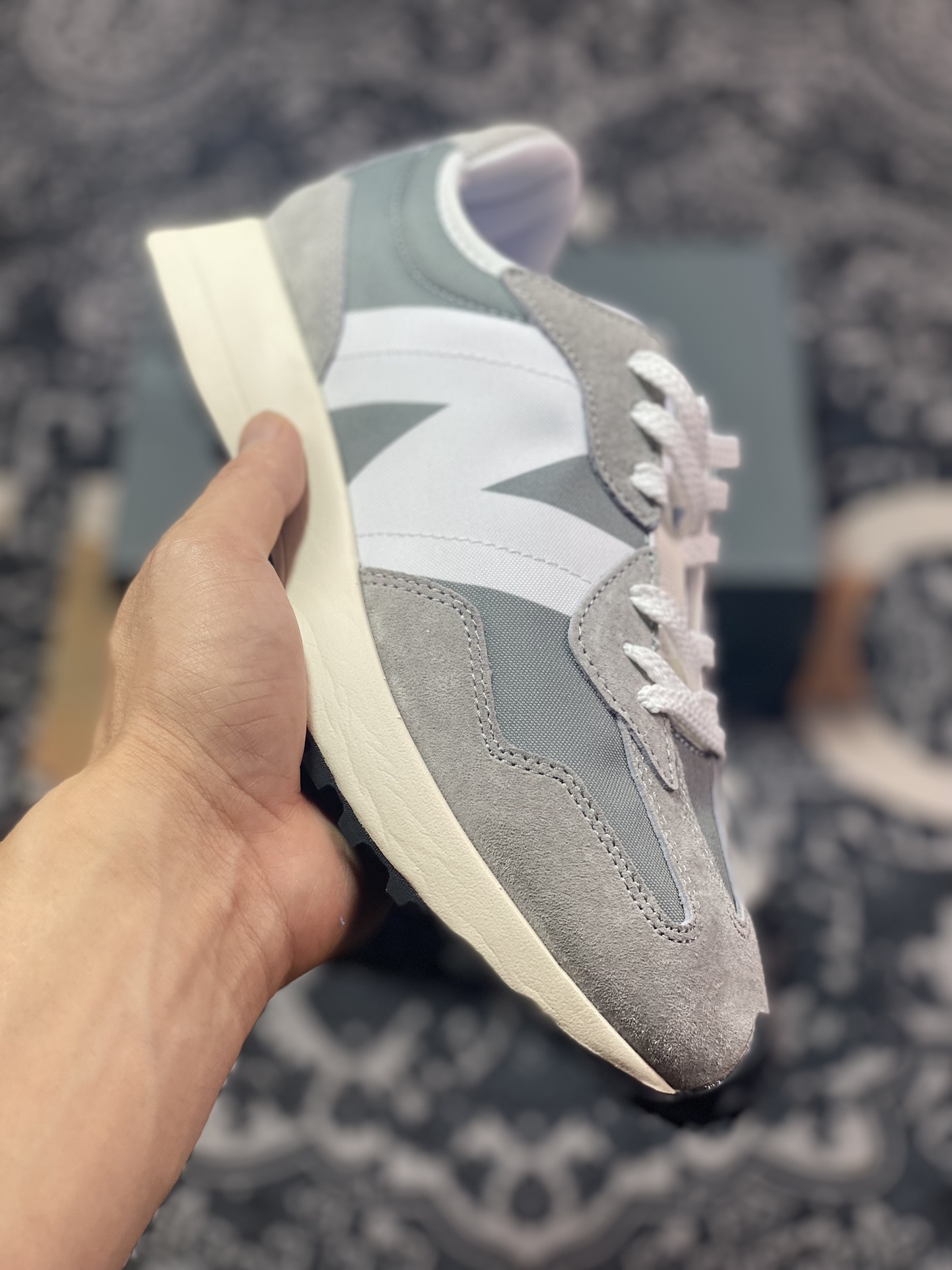 200 新百伦New Balance MS327系列复古休闲运动慢跑鞋“拼色元祖灰白宝蓝”MS327LAB