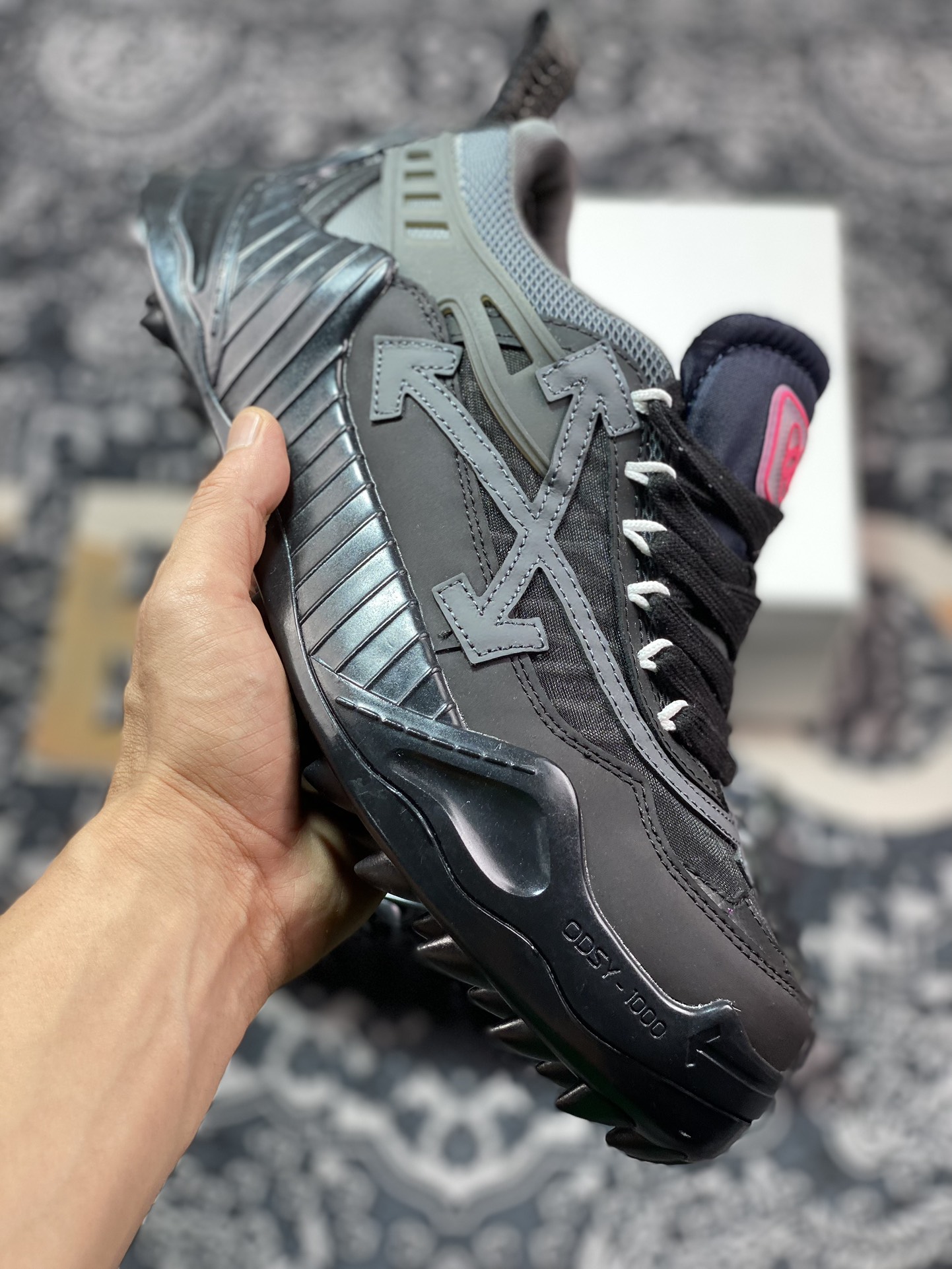 380 Off-White ODSY-1000 Chunky Arrow 系列低帮增高休闲运动鞋“黑玫粉深灰”OMIA139R208000531010