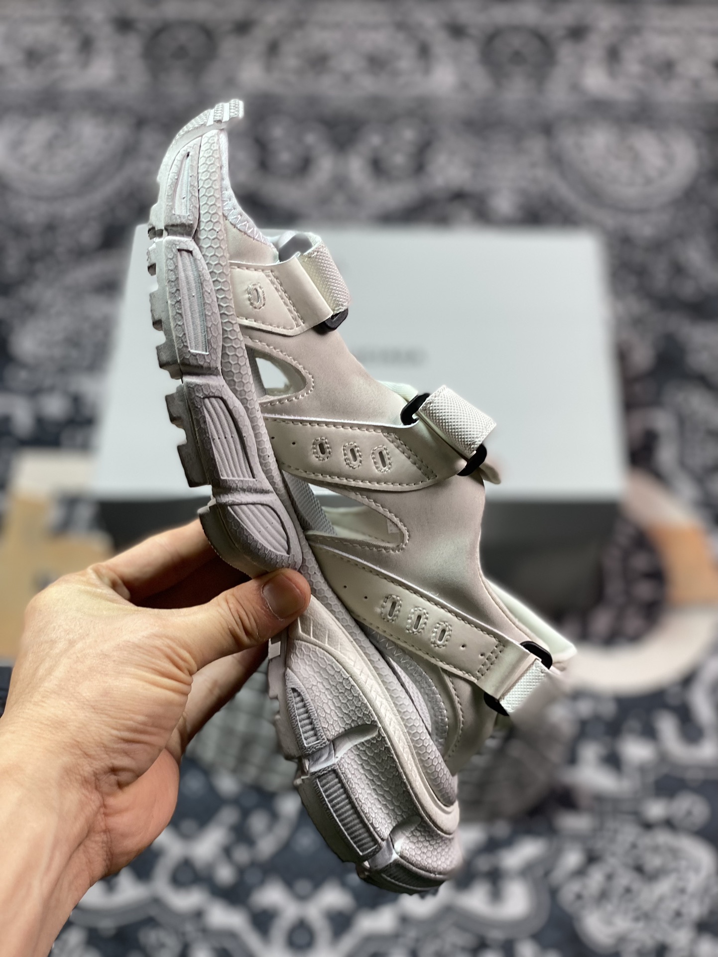 420 BALENCIAGA 3XL Sandals 3+系列低帮复古阔型底姥爹凉鞋“浅白黑做旧”786956 W3XLT 9191