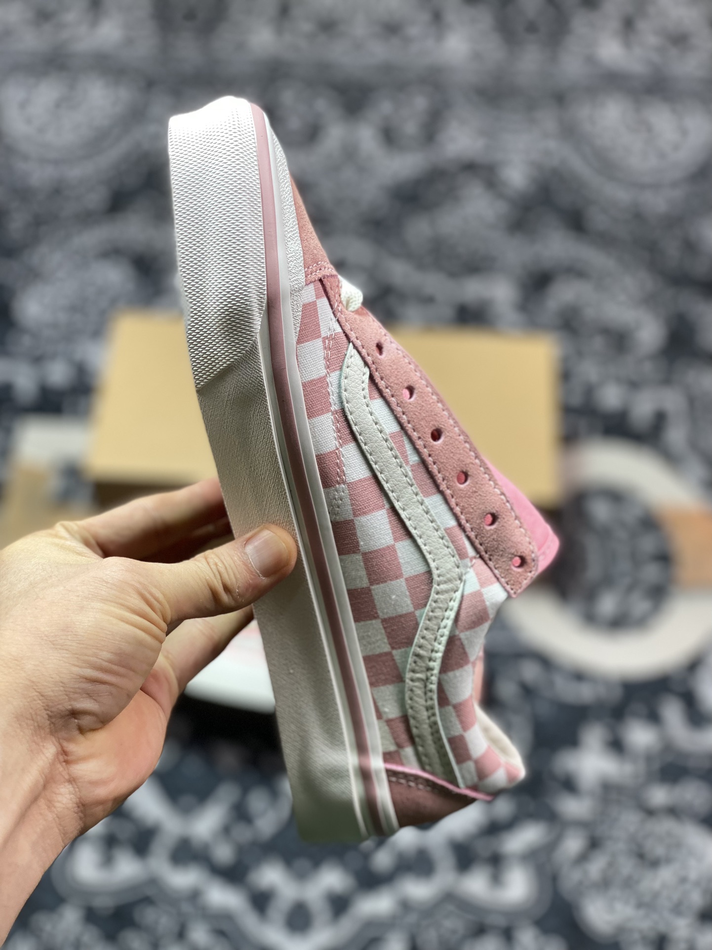 150 真标 Vans Old Skool Reissue 136 粉色棋盘格 包头复古休闲帆布鞋 VN000MT6EBQ