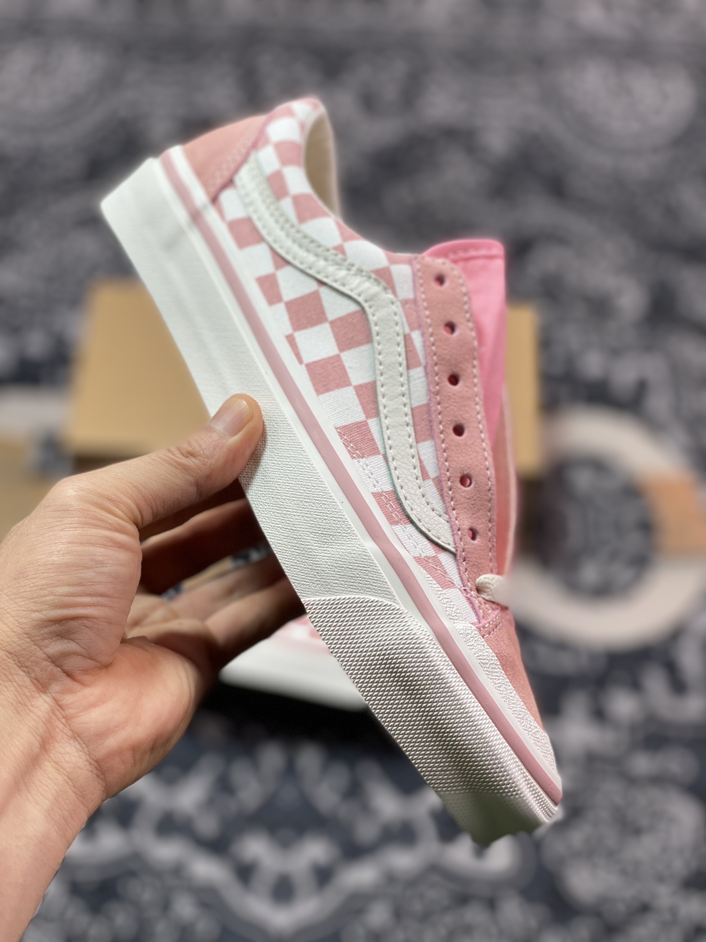 150 真标 Vans Old Skool Reissue 136 粉色棋盘格 包头复古休闲帆布鞋 VN000MT6EBQ