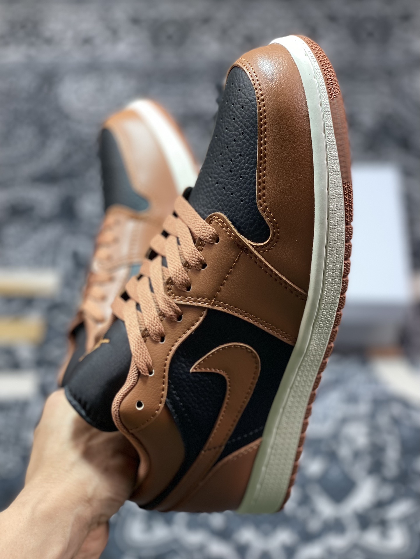 200 原厂级别 Air Jordan 1 Retro Low WMNS ”Archaeo Brown” 黑棕  DC0774-021