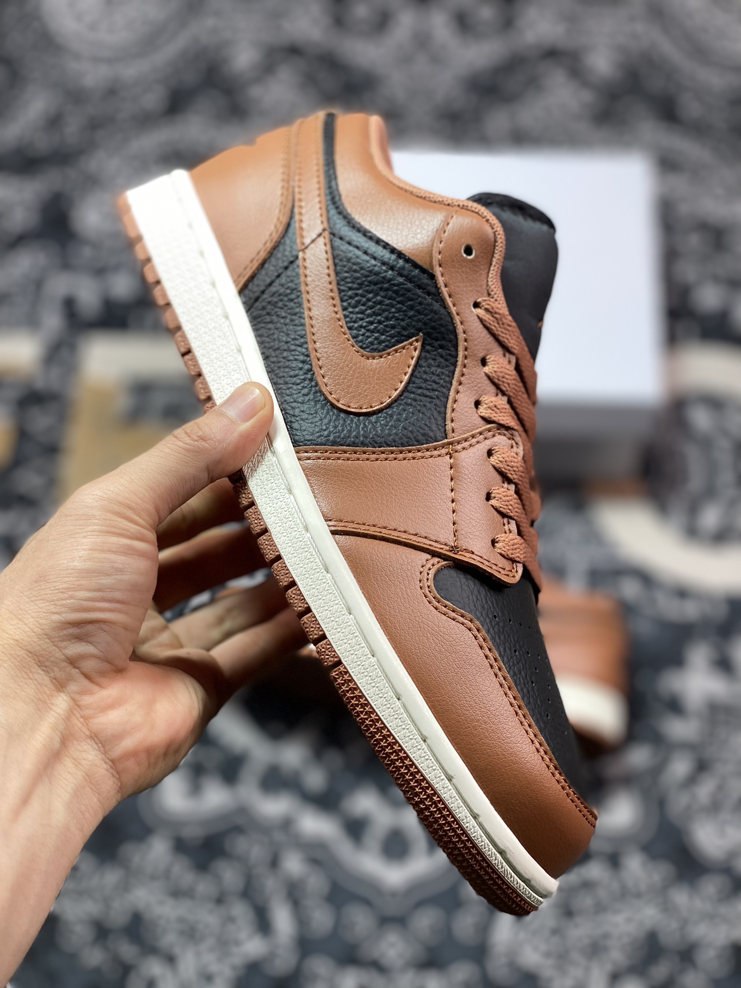 200 原厂级别 Air Jordan 1 Retro Low WMNS ”Archaeo Brown” 黑棕  DC0774-021