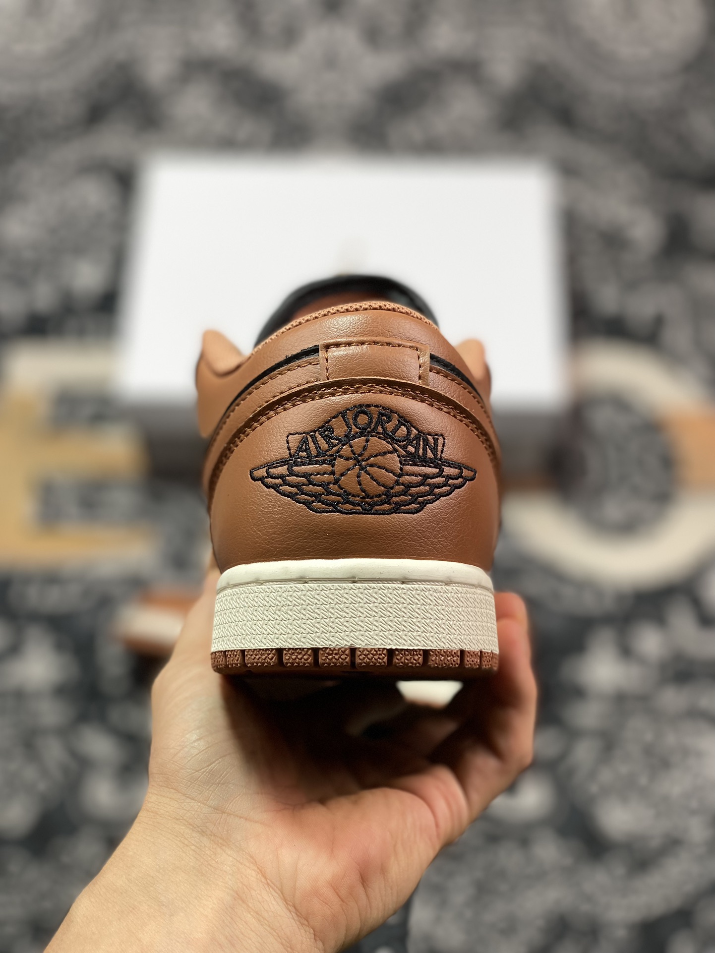 200 原厂级别 Air Jordan 1 Retro Low WMNS ”Archaeo Brown” 黑棕  DC0774-021