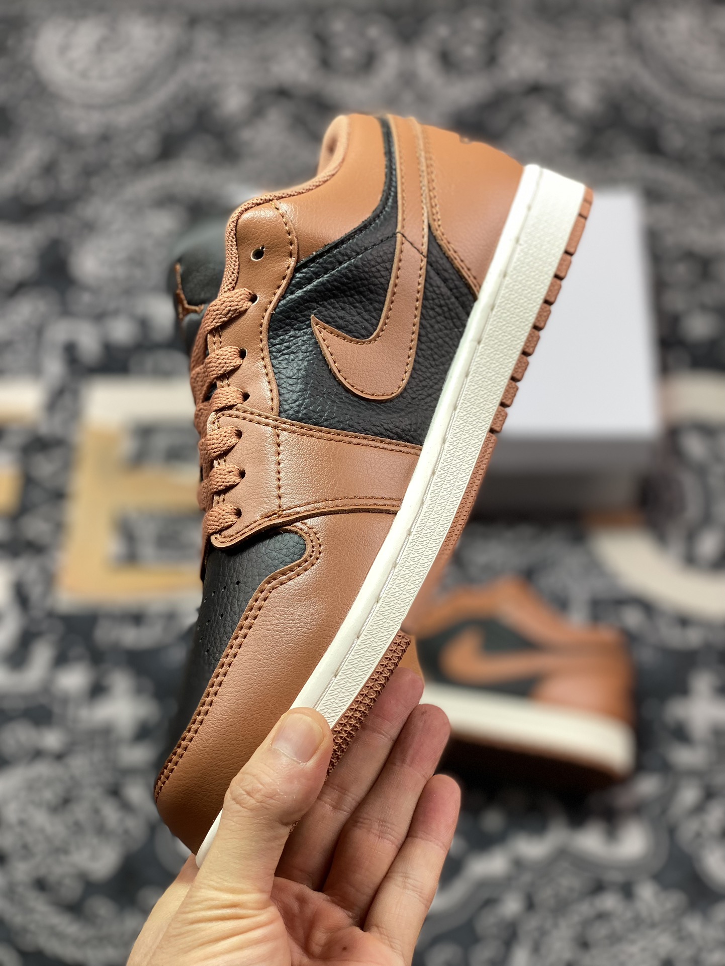 200 原厂级别 Air Jordan 1 Retro Low WMNS ”Archaeo Brown” 黑棕  DC0774-021