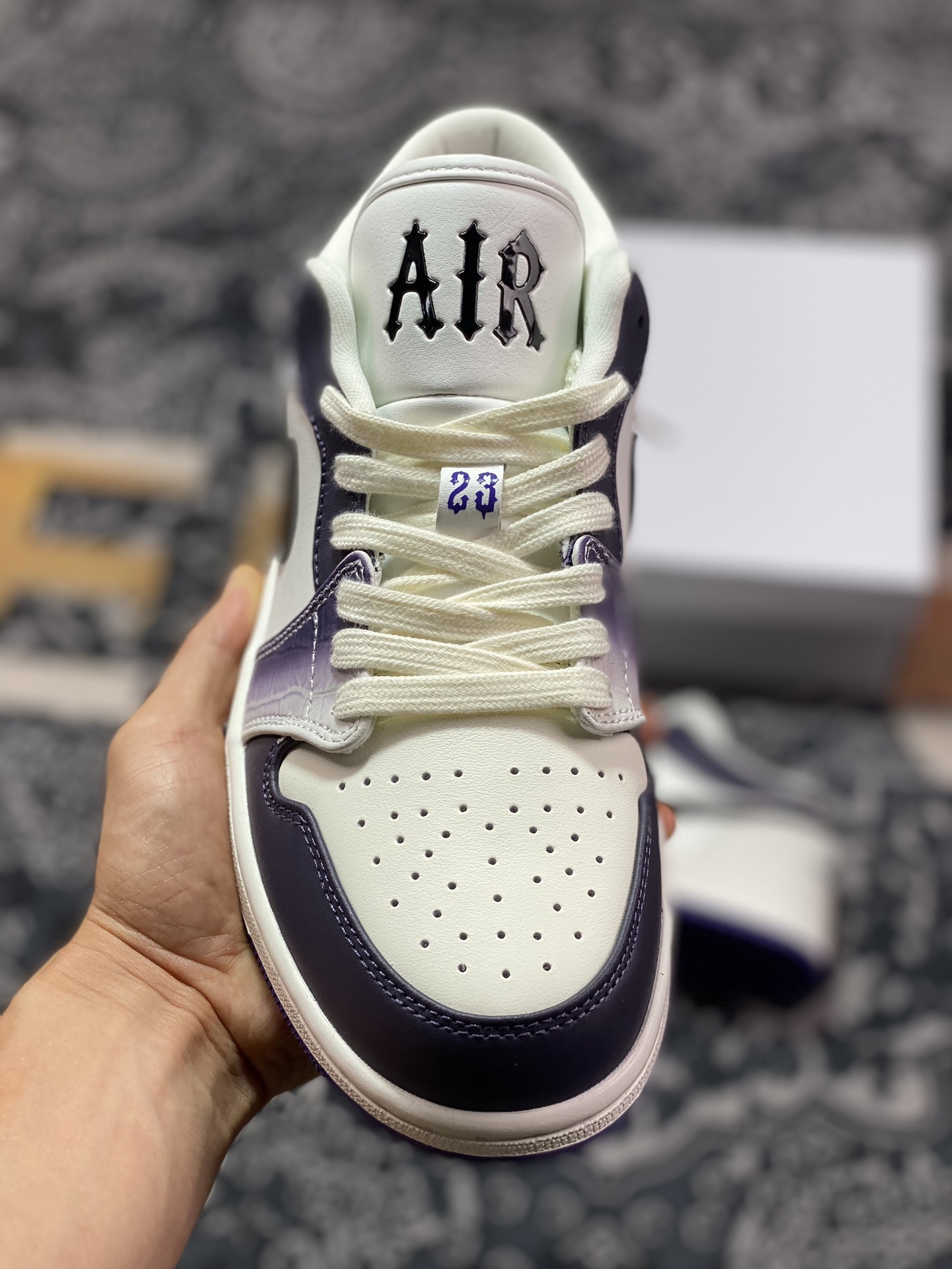 200 原厂级别Nike Air Jordan 1 Low ”Purple” AJ1 乔1白黑紫 低帮文化休闲板鞋 HF5759-101