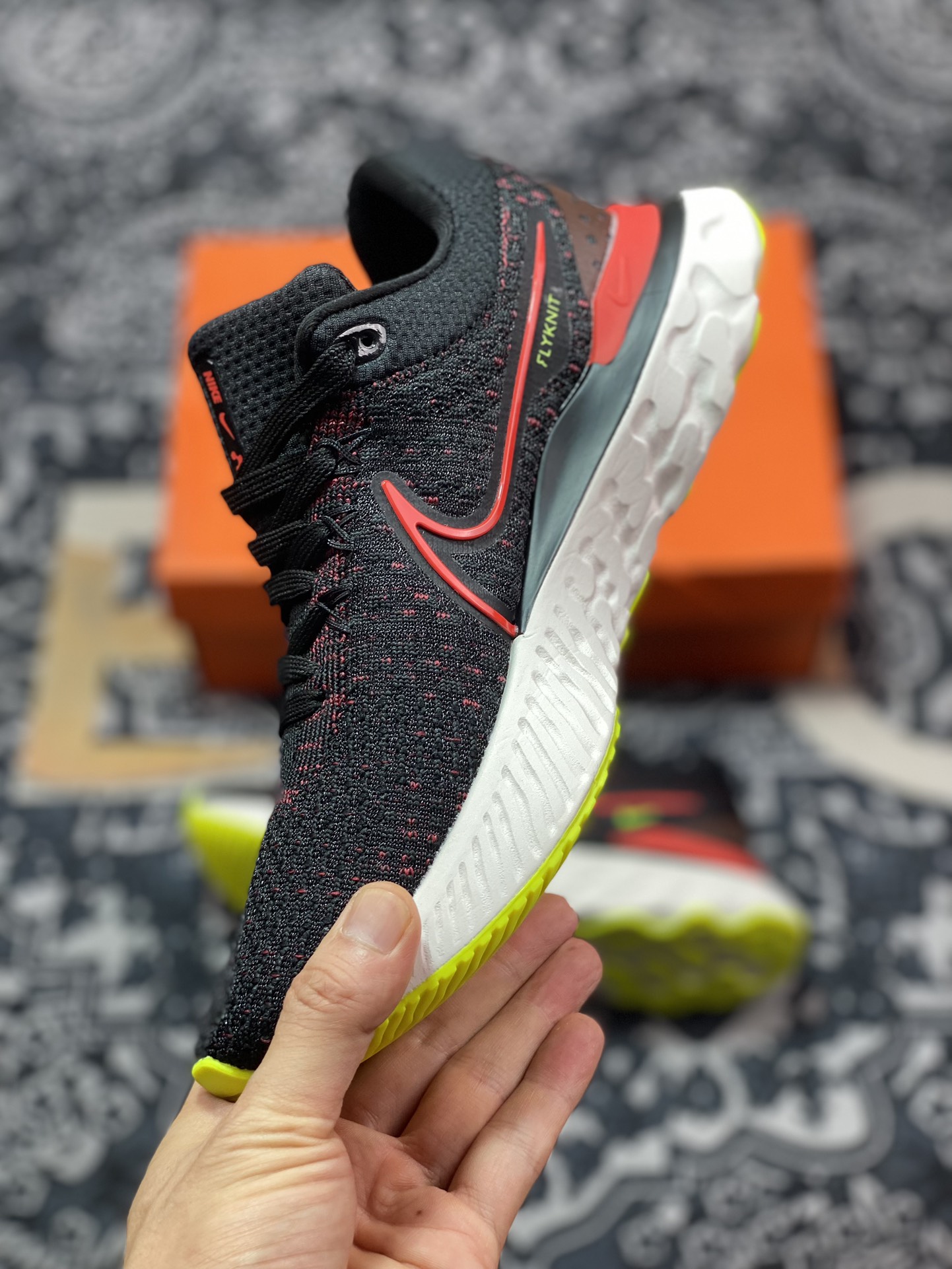 180 Nike React Infinity Run Flyknit 3 Premium”Black Siren Red”瑞亚无限3代轻量慢跑“针织黑警红荧光黄”DH5392-007