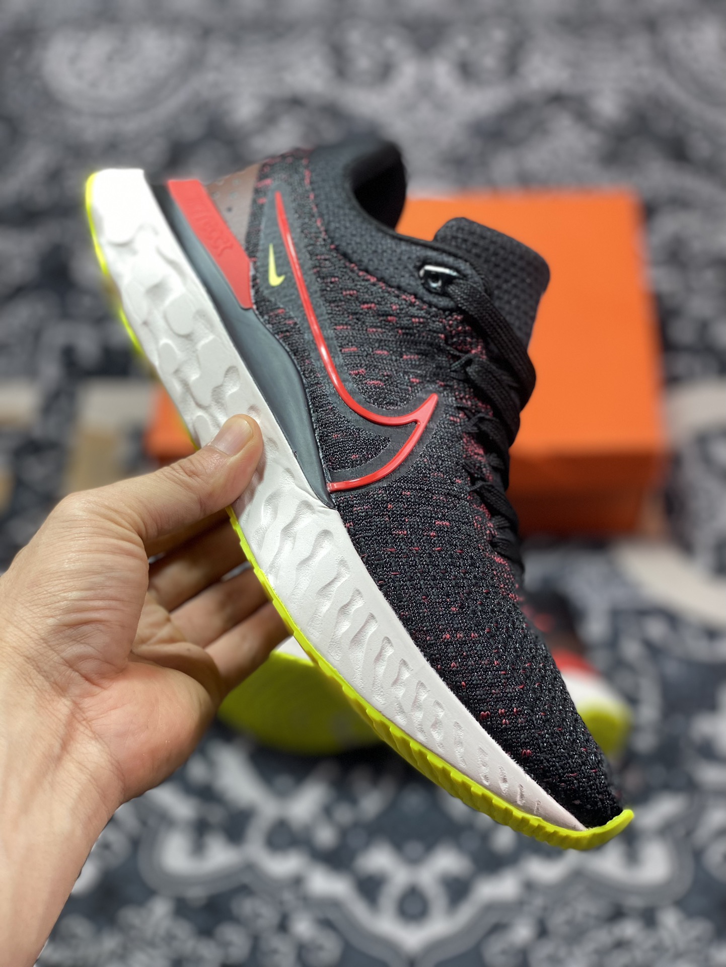 180 Nike React Infinity Run Flyknit 3 Premium”Black Siren Red”瑞亚无限3代轻量慢跑“针织黑警红荧光黄”DH5392-007