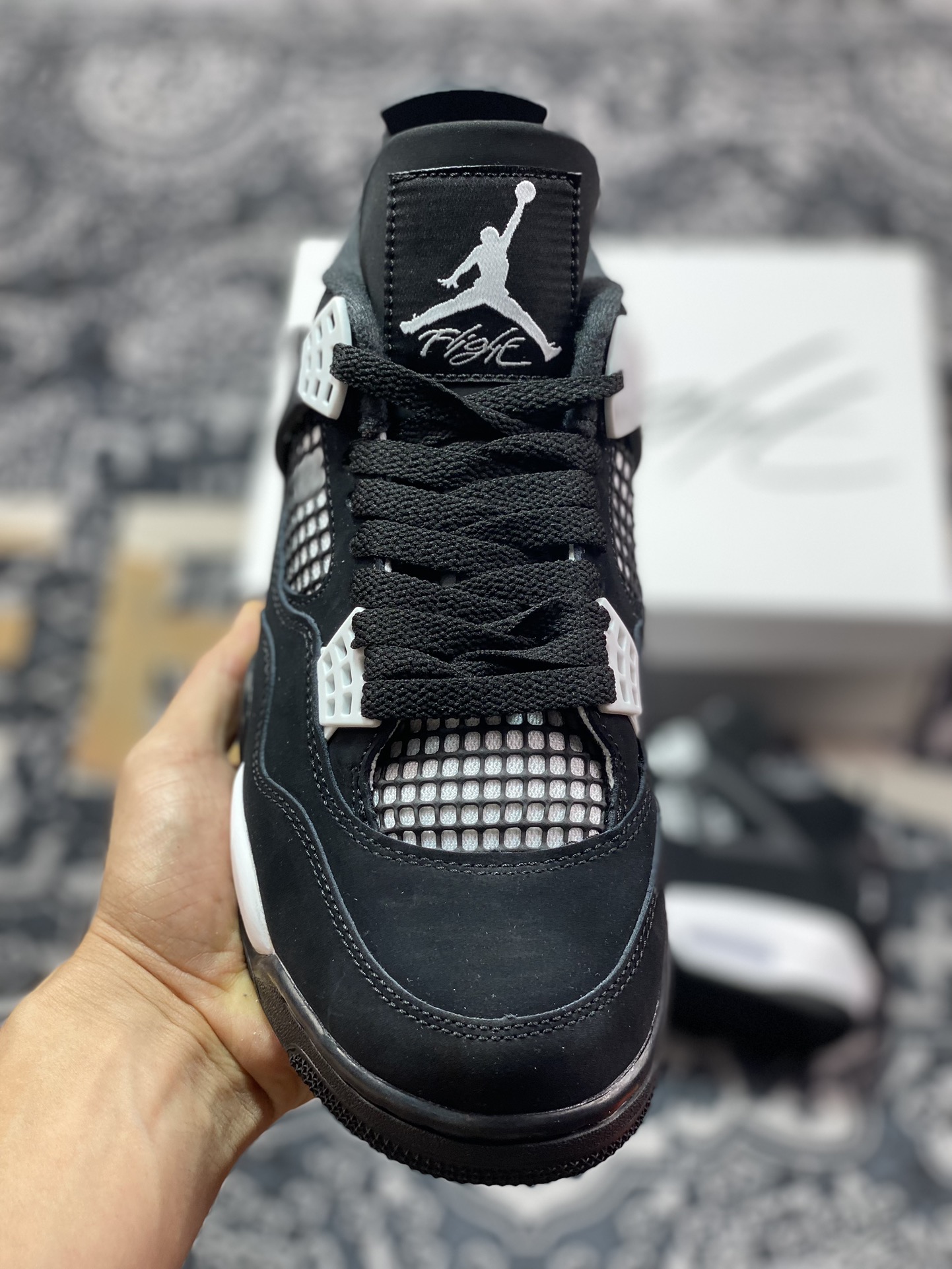 300 原装级别 F版 Air Jordan 4 Retro ”White Thunder” AJ4 乔4白色雷霆 FQ8138-001