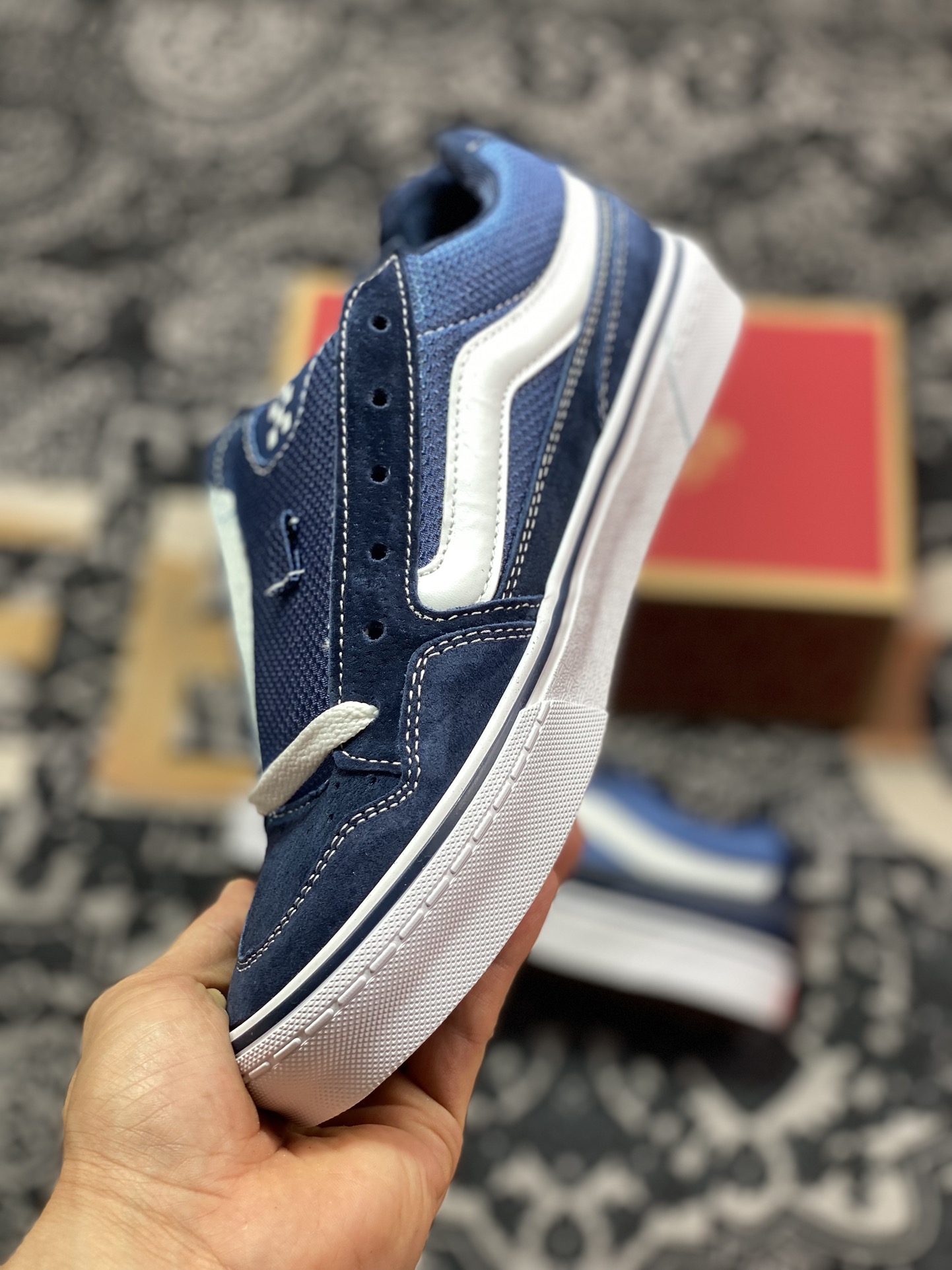 150 Vans Classics 经典支线土豆鞋 Knu Skool 是完美的平替版