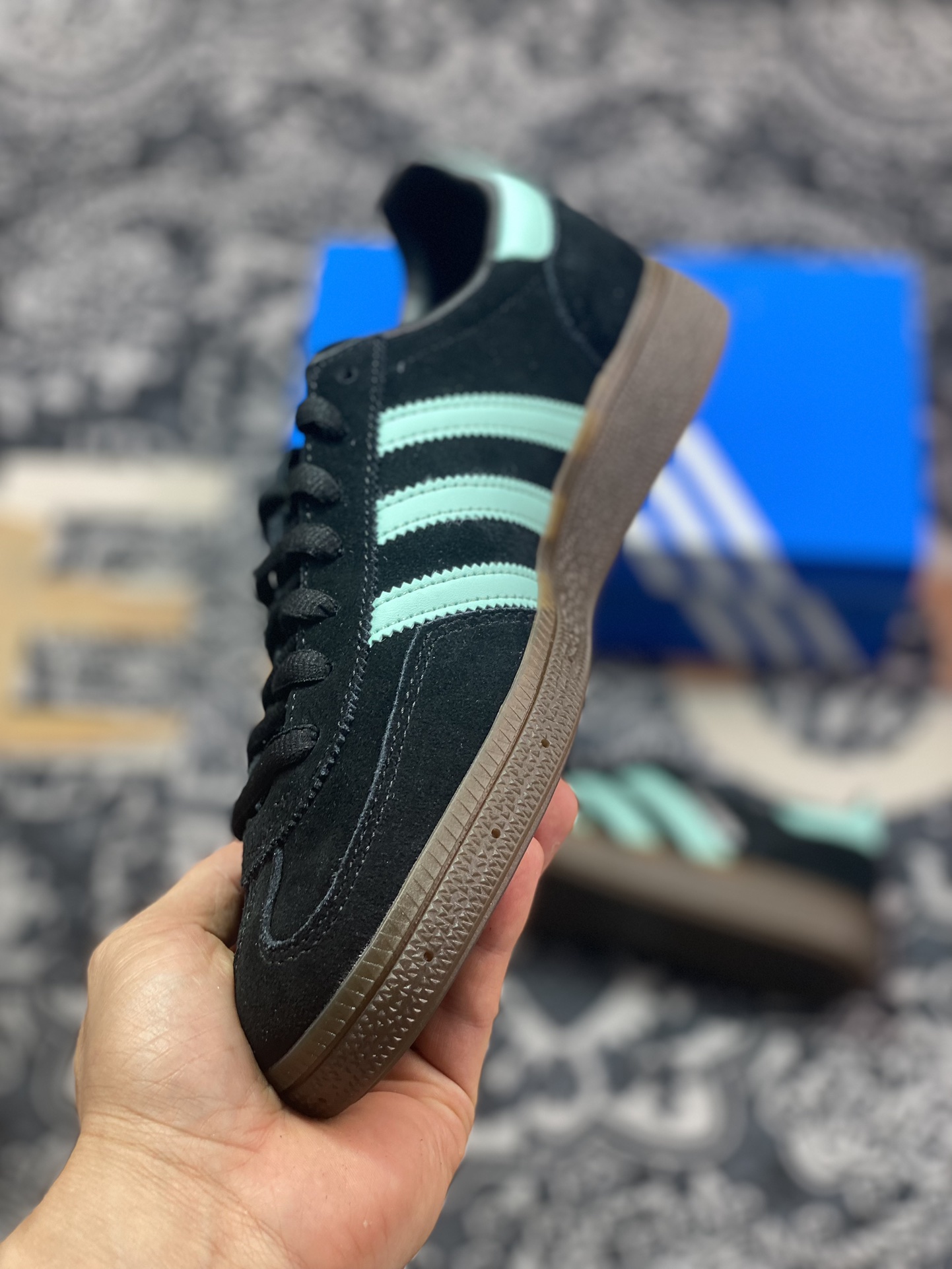 200 优选 原装级别Adidas Originals Handball Spezial 黑蓝 低帮休闲板鞋 IH7491