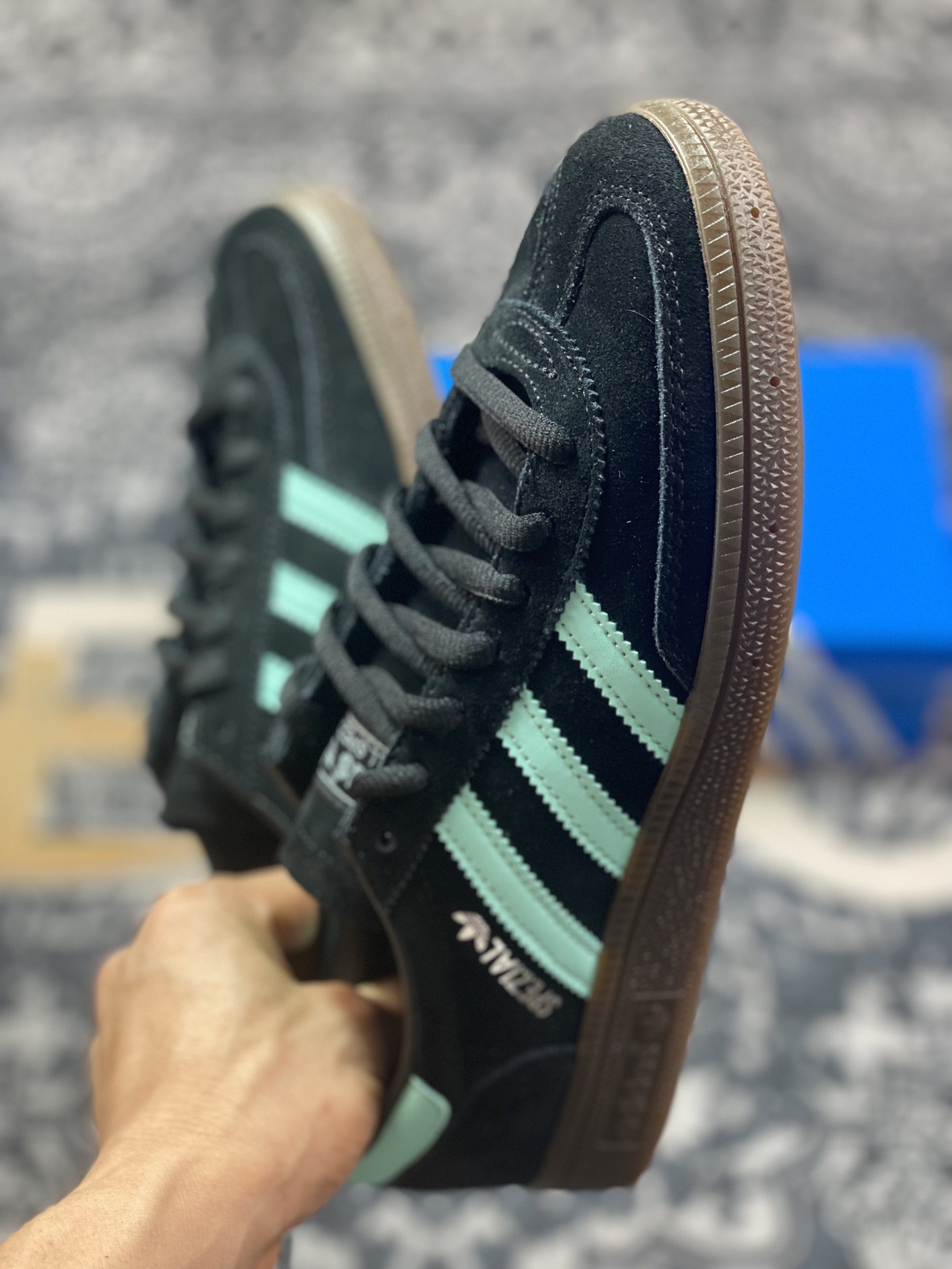 200 优选 原装级别Adidas Originals Handball Spezial 黑蓝 低帮休闲板鞋 IH7491