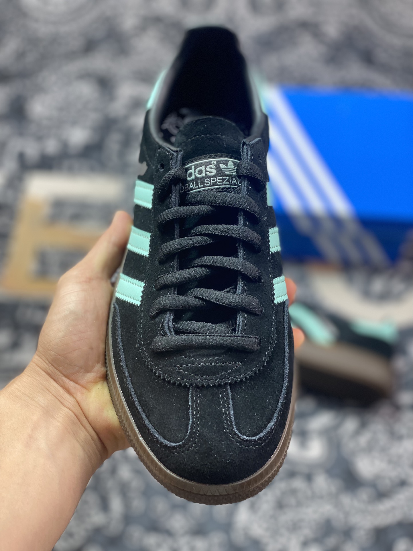 200 优选 原装级别Adidas Originals Handball Spezial 黑蓝 低帮休闲板鞋 IH7491