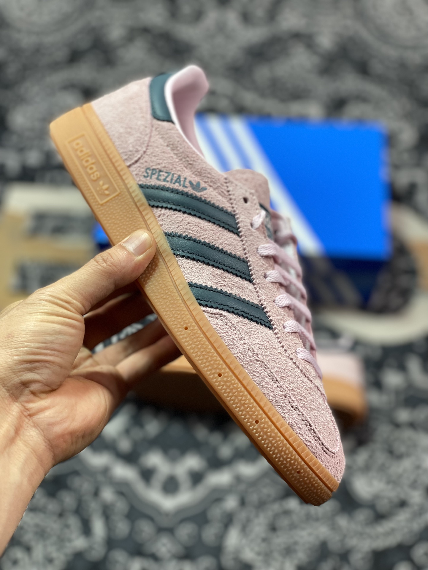 200 优选 原装级别Adidas Originals Handball Spzl 粉黑 低帮休闲板鞋 IF6561