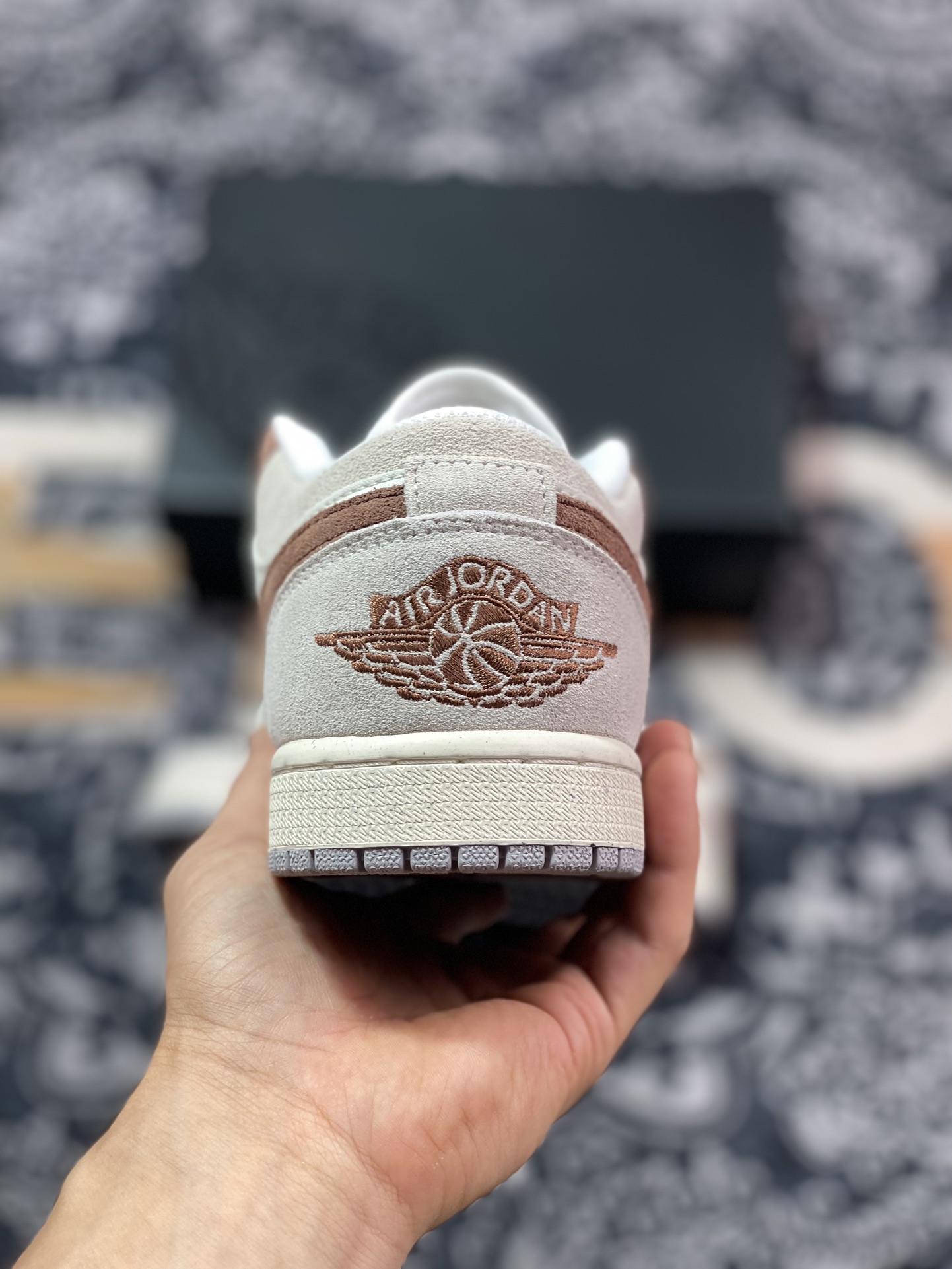 200 Nike Air Jordan 1 Low"Light Bone/Archaeo Brown"AJ1乔丹一代篮球鞋“骨白灰深棕”HF1567-200