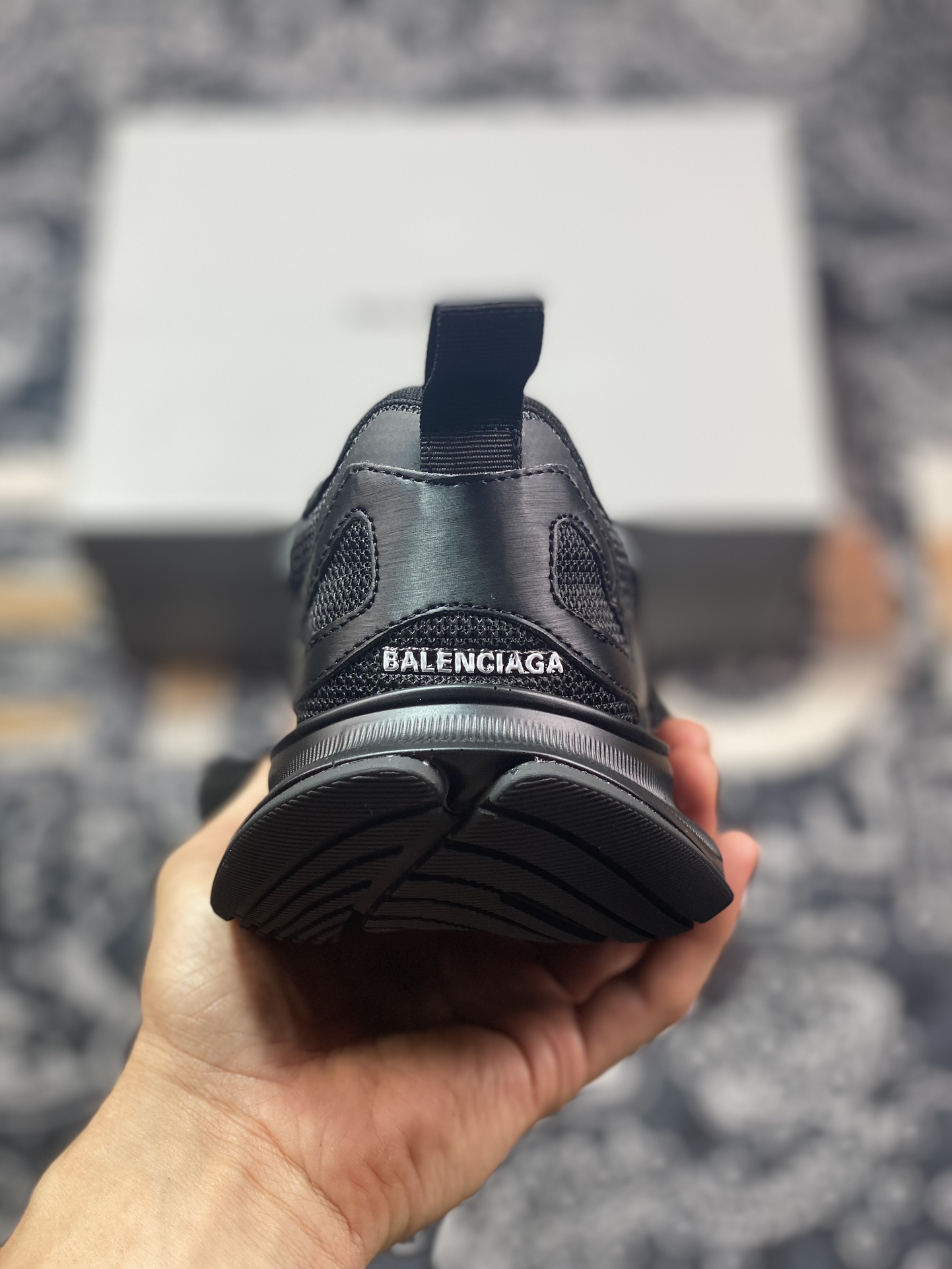 280 巴黎世家BALENCIAGA Circuit Sneakers 环道系列低帮慢跑鞋“网织黑武士全黑LOGO做旧”793945 WFLGY 9100