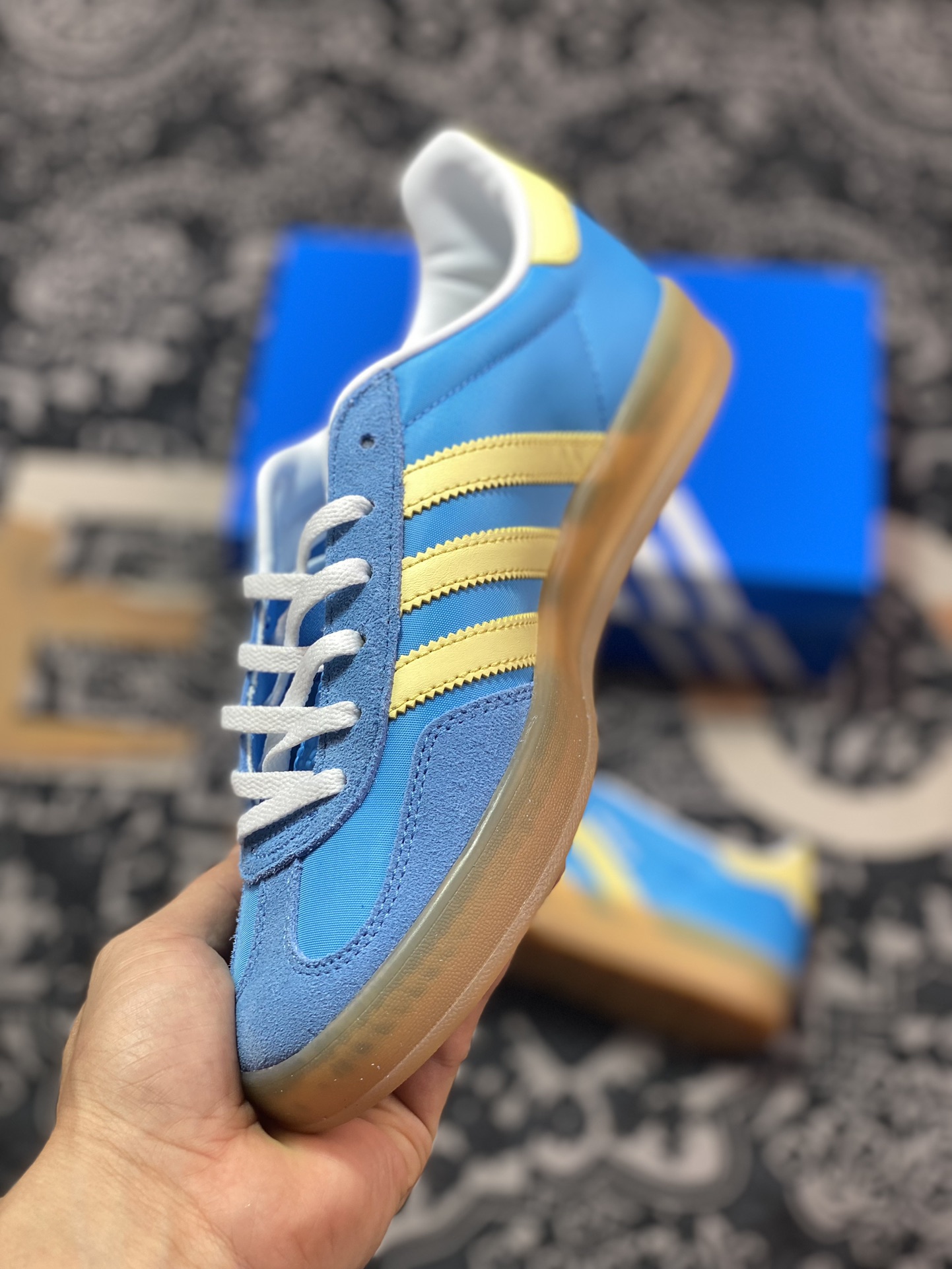 200 阿迪达斯Adidas Gazelle Indoor Trainers 羚羊内训系列低帮板鞋“天蓝浅黄生胶底”IE2960