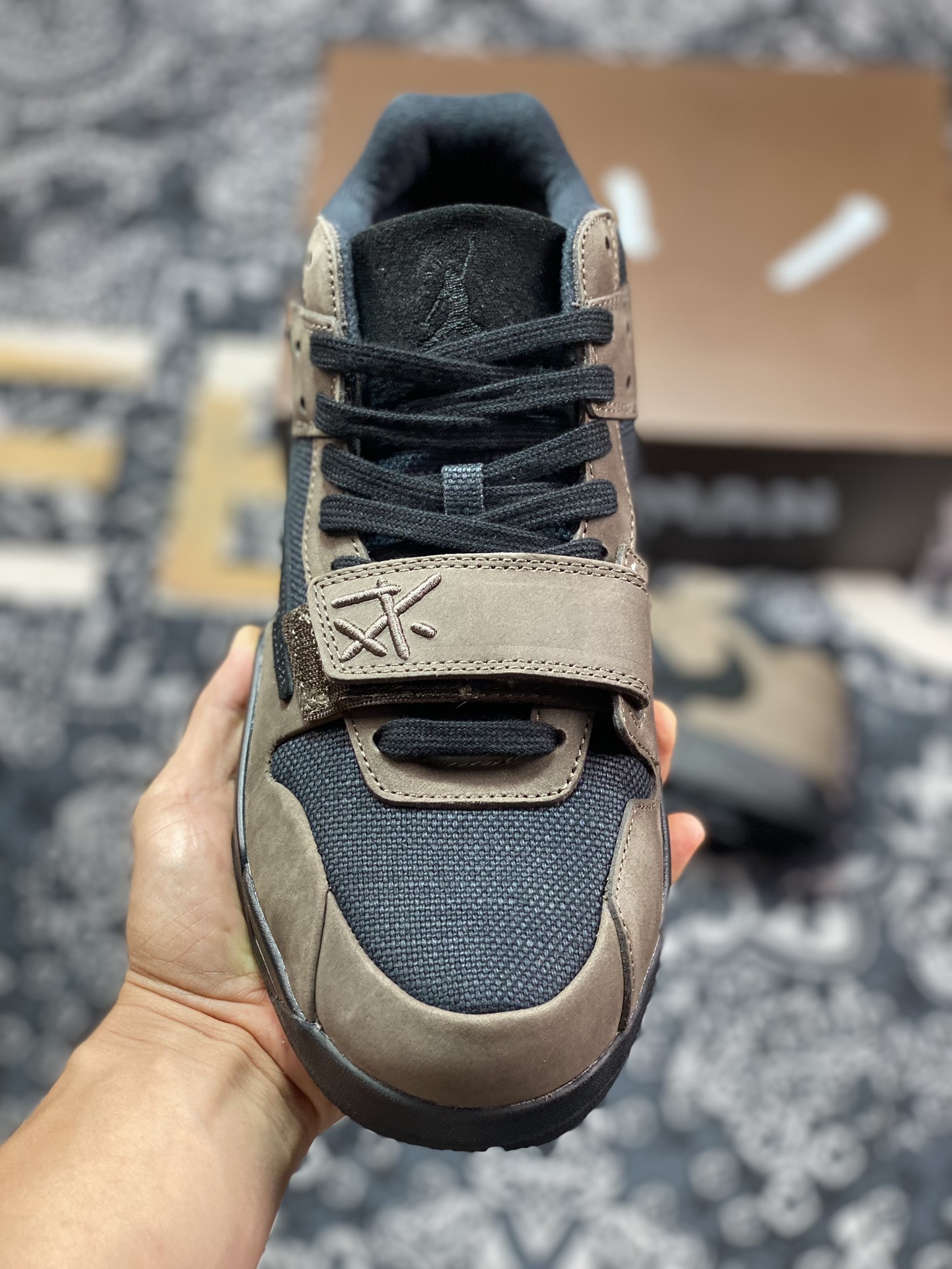 420 优选 原装级别 纯原版本 Travis Scott x Air Jordan Executive The Check 联名款复古文化篮球鞋 FZ8117-204