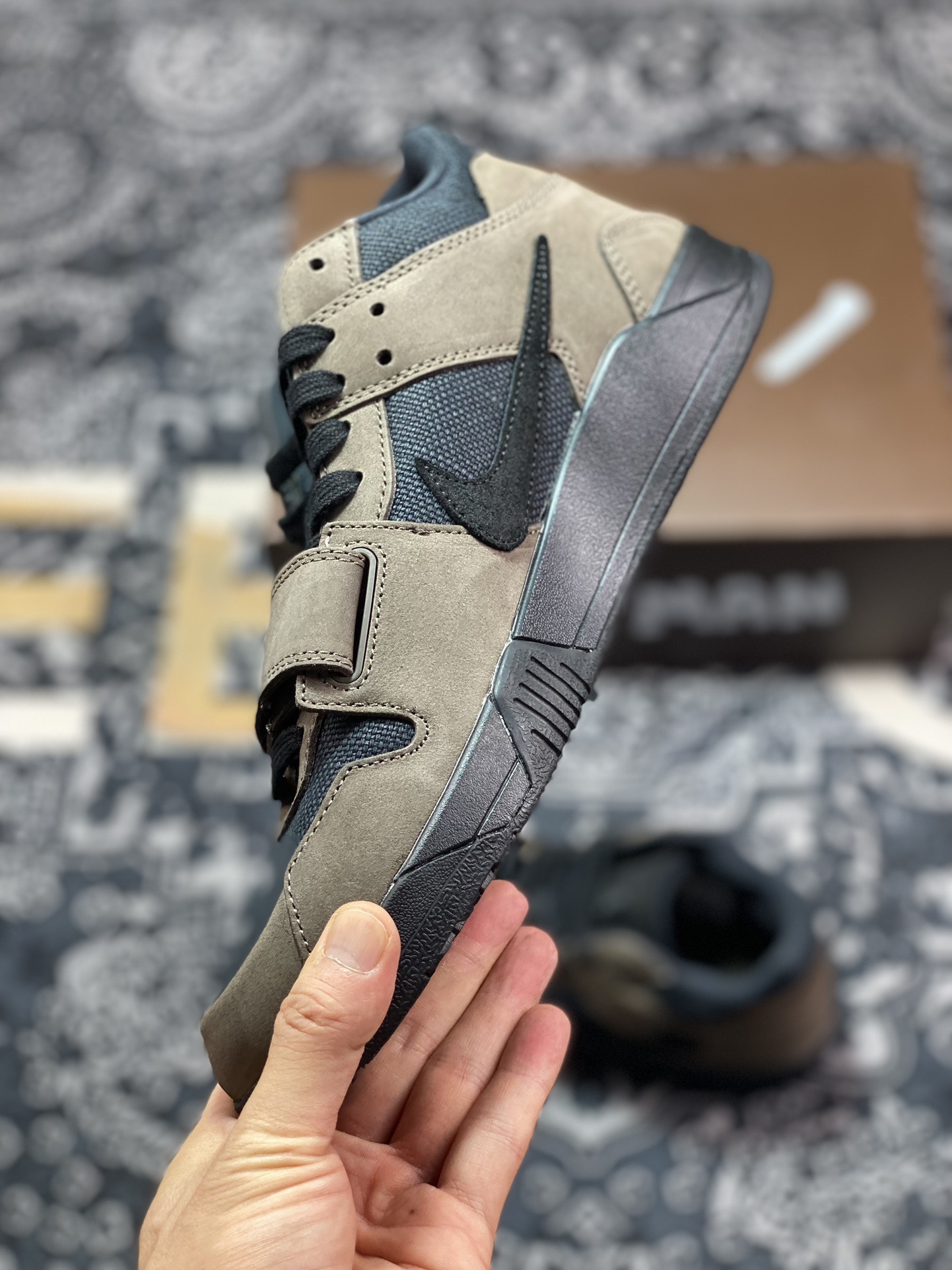 420 优选 原装级别 纯原版本 Travis Scott x Air Jordan Executive The Check 联名款复古文化篮球鞋 FZ8117-204