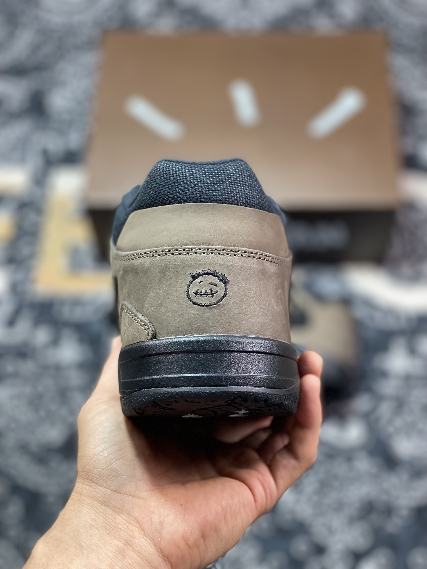 420 优选 原装级别 纯原版本 Travis Scott x Air Jordan Executive The Check 联名款复古文化篮球鞋 FZ8117-204