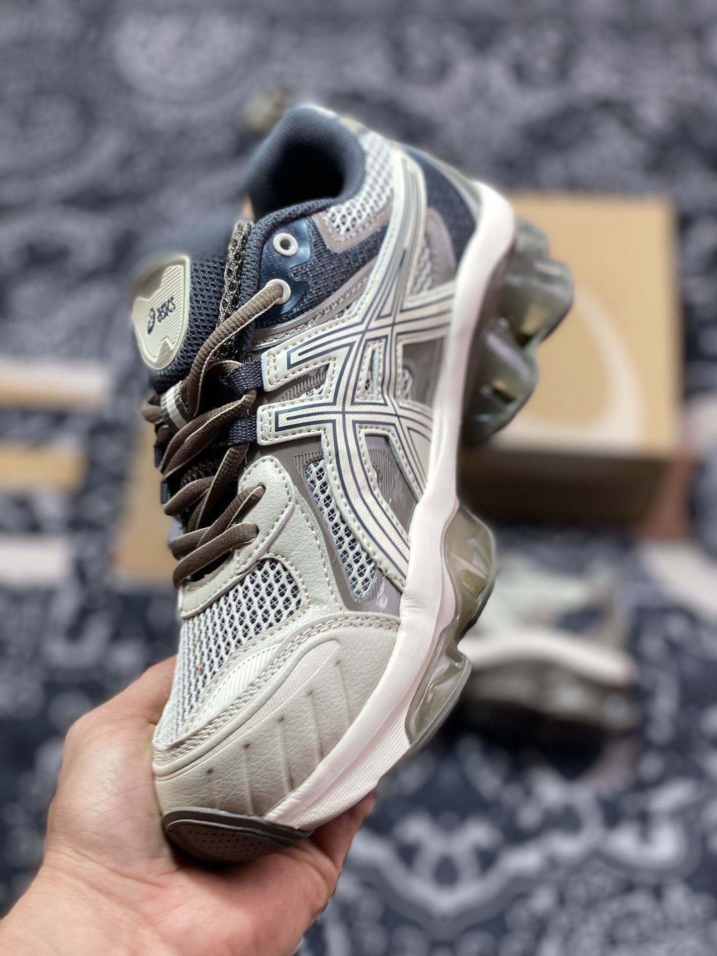 Asics Gel-QUANTUM KINETIC 亚瑟士运动休闲透气专业跑鞋