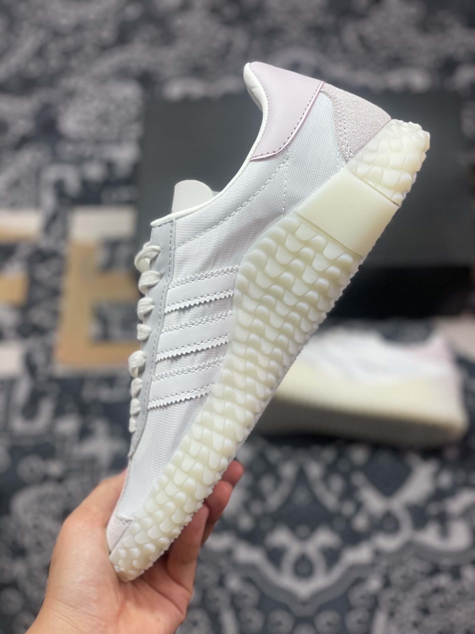 阿迪达斯adidas Kamanda Country Low”White Grey Pink”卡曼达混合慢跑鞋“白灰淡粉”G27825